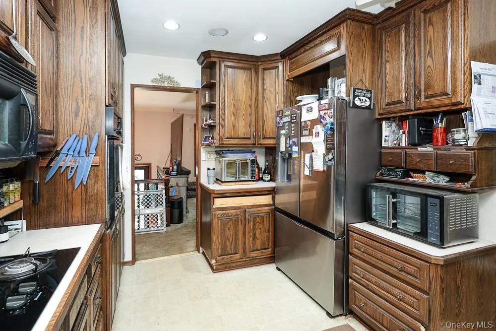 3 Mackay Drive, Smithtown, NY, 4 Bedrooms Bedrooms, 8 Rooms Rooms,2 BathroomsBathrooms,Residential,For Rent,Mackay,0,1043713 3 Mackay Drive, Smithtown, NY, 4 Bedrooms Bedrooms, 8 Rooms Rooms,2 BathroomsBathrooms,Residential,For Rent,Mackay,0,1043713