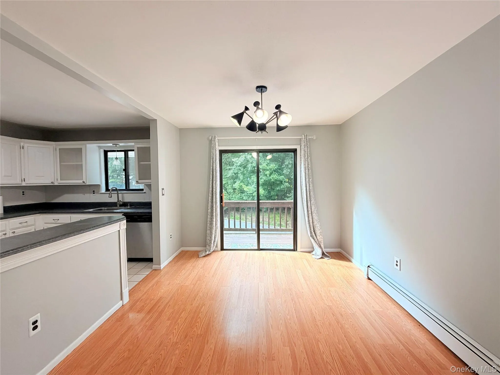 9 Heritage Drive, Monroe, NY, 3 Bedrooms Bedrooms, 7 Rooms Rooms,1 BathroomBathrooms,Residential,For Rent,Heritage,0,1043714 9 Heritage Drive, Monroe, NY, 3 Bedrooms Bedrooms, 7 Rooms Rooms,1 BathroomBathrooms,Residential,For Rent,Heritage,0,1043714