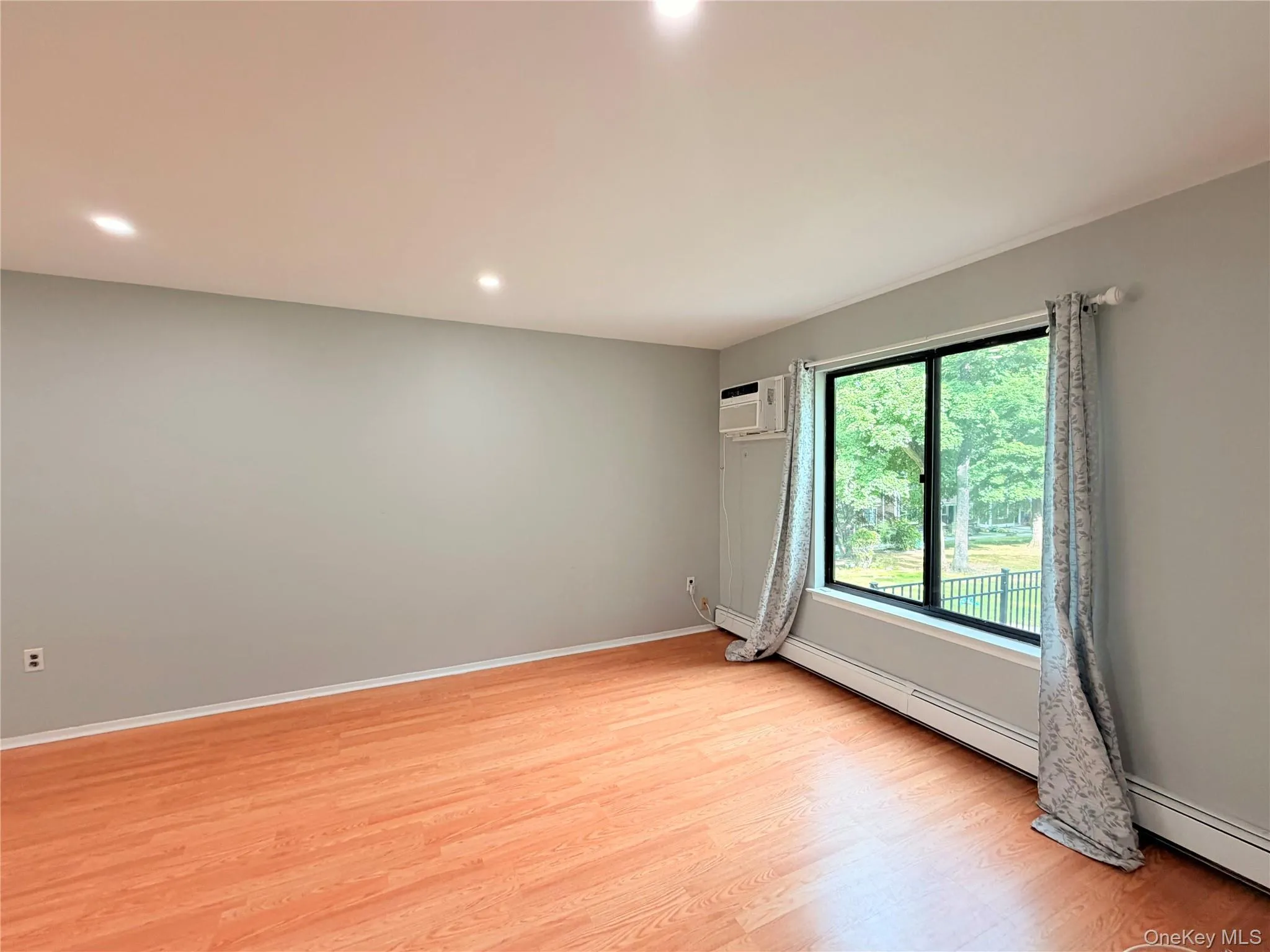 9 Heritage Drive, Monroe, NY, 3 Bedrooms Bedrooms, 7 Rooms Rooms,1 BathroomBathrooms,Residential,For Rent,Heritage,0,1043714 9 Heritage Drive, Monroe, NY, 3 Bedrooms Bedrooms, 7 Rooms Rooms,1 BathroomBathrooms,Residential,For Rent,Heritage,0,1043714