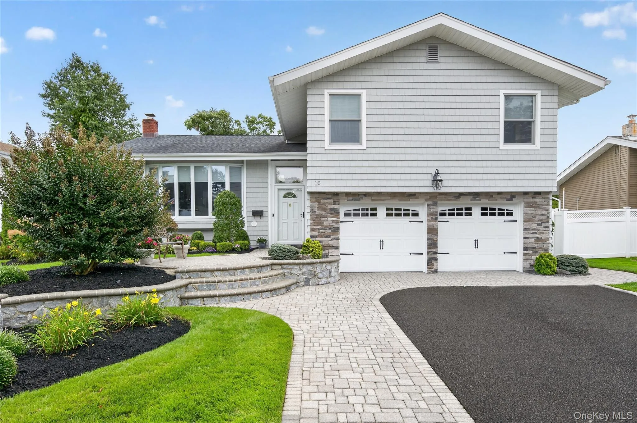 10 Fair Lane, Oyster Bay, NY, 4 Bedrooms Bedrooms, 8 Rooms Rooms,2 BathroomsBathrooms,Residential,For Rent,Fair,0,1043717 10 Fair Lane, Oyster Bay, NY, 4 Bedrooms Bedrooms, 8 Rooms Rooms,2 BathroomsBathrooms,Residential,For Rent,Fair,0,1043717