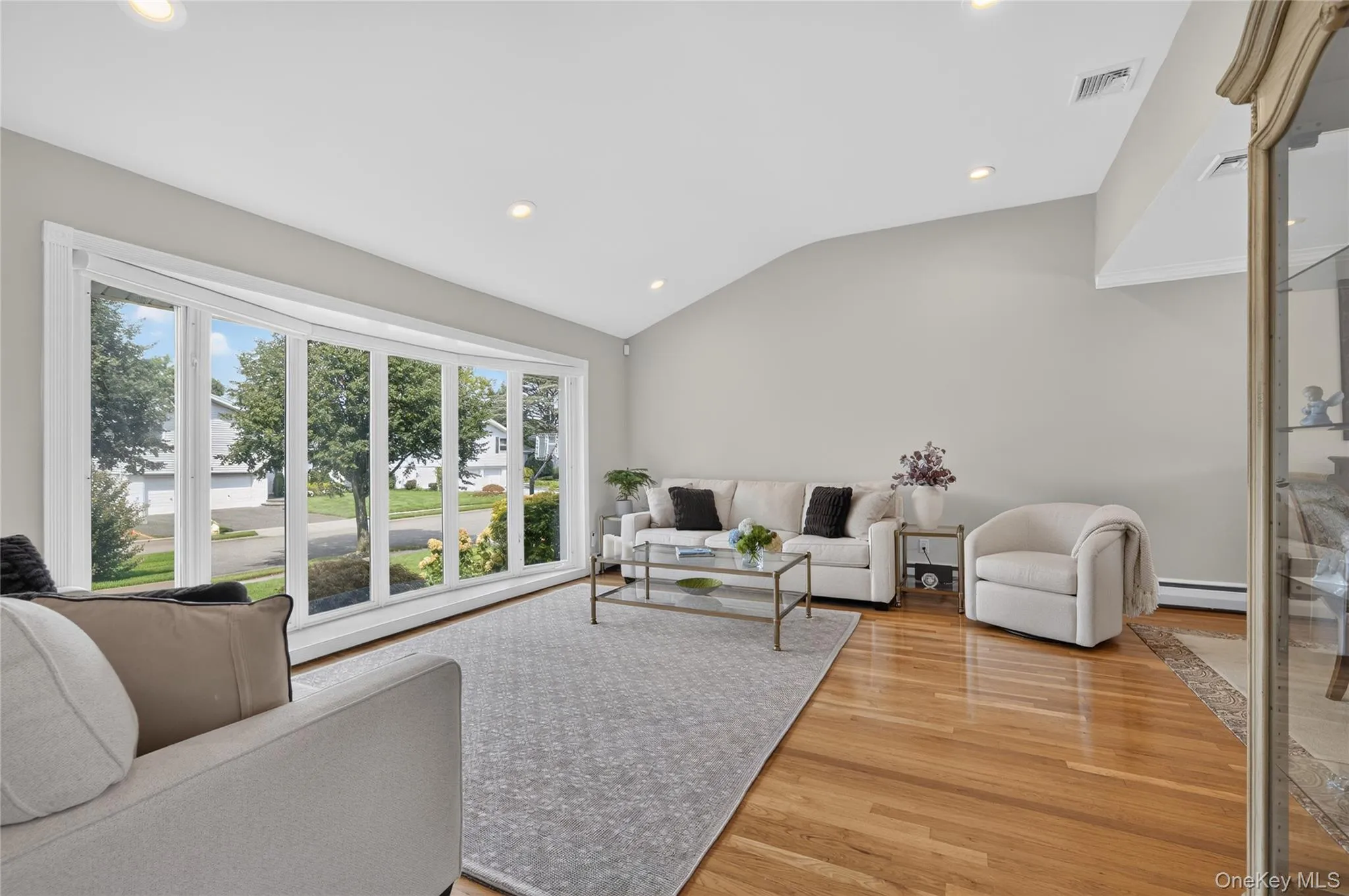 10 Fair Lane, Oyster Bay, NY, 4 Bedrooms Bedrooms, 8 Rooms Rooms,2 BathroomsBathrooms,Residential,For Rent,Fair,0,1043717 10 Fair Lane, Oyster Bay, NY, 4 Bedrooms Bedrooms, 8 Rooms Rooms,2 BathroomsBathrooms,Residential,For Rent,Fair,0,1043717