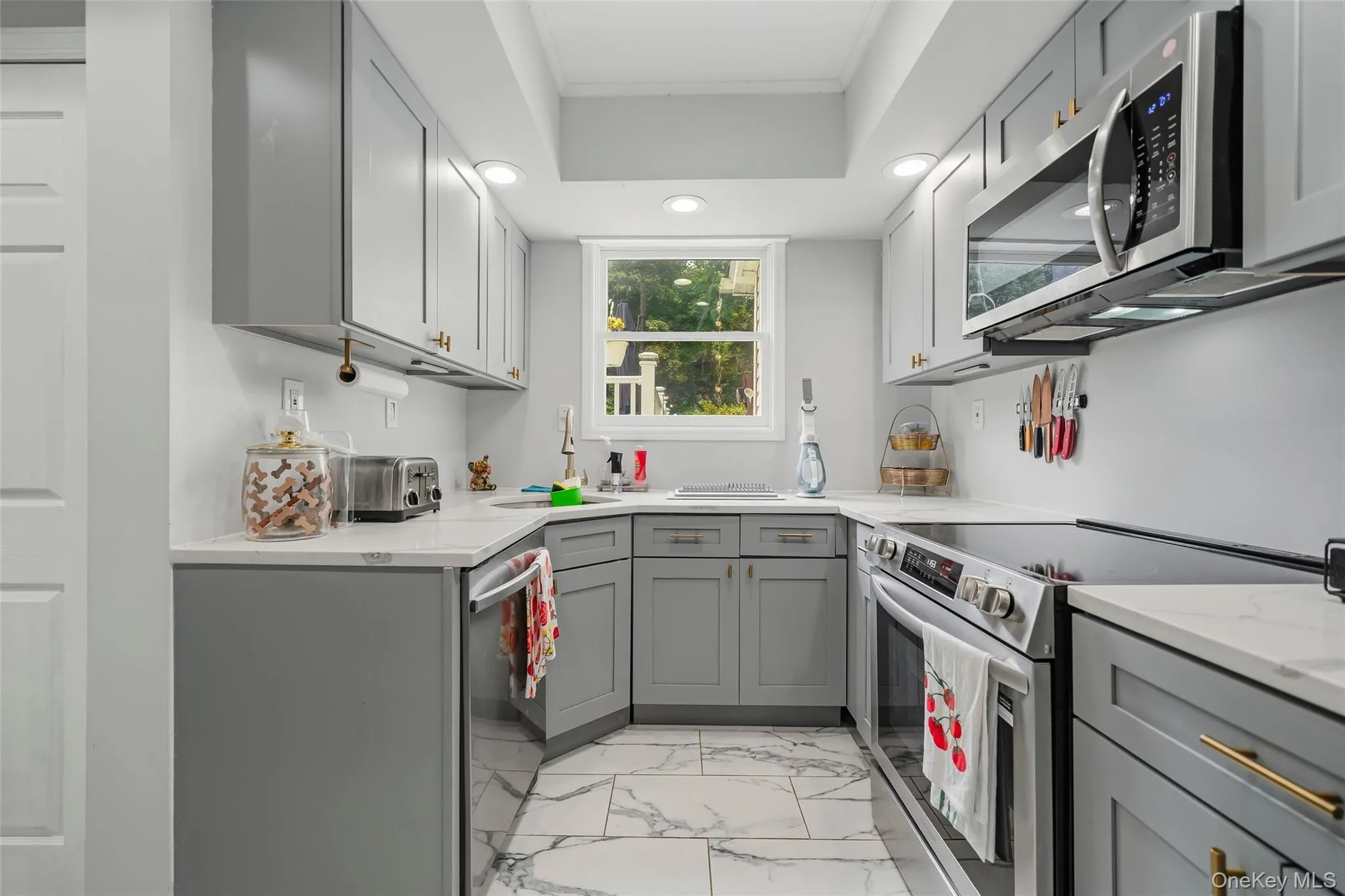 16 Hillside Avenue, Highlands, NY, 3 Bedrooms Bedrooms, 6 Rooms Rooms,2 BathroomsBathrooms,Residential,For Rent,Hillside,0,1043721 16 Hillside Avenue, Highlands, NY, 3 Bedrooms Bedrooms, 6 Rooms Rooms,2 BathroomsBathrooms,Residential,For Rent,Hillside,0,1043721