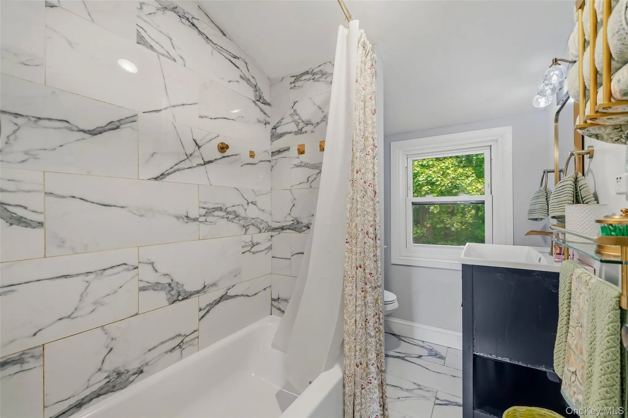 16 Hillside Avenue, Highlands, NY, 3 Bedrooms Bedrooms, 6 Rooms Rooms,2 BathroomsBathrooms,Residential,For Rent,Hillside,0,1043721 16 Hillside Avenue, Highlands, NY, 3 Bedrooms Bedrooms, 6 Rooms Rooms,2 BathroomsBathrooms,Residential,For Rent,Hillside,0,1043721