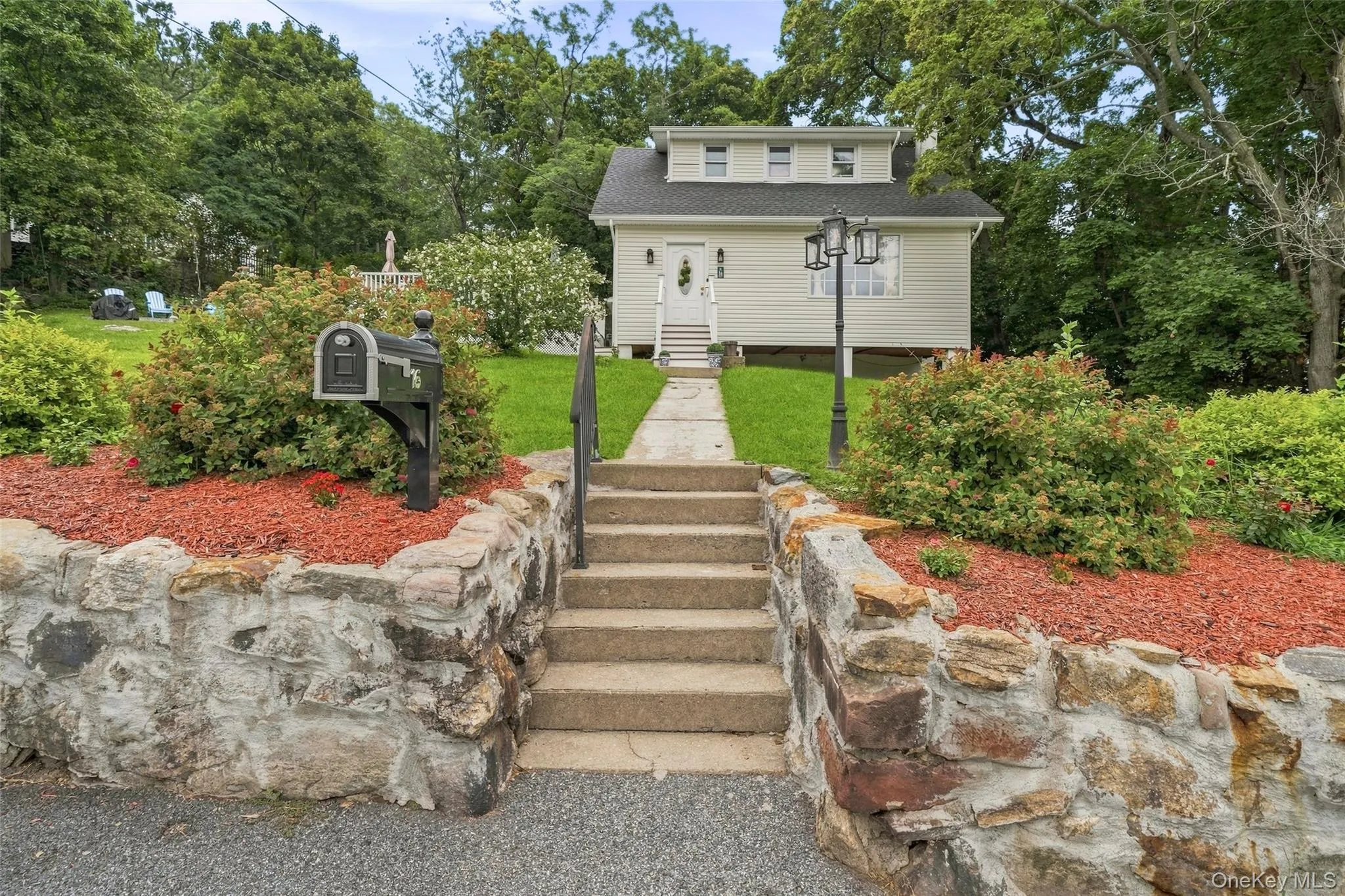 16 Hillside Avenue, Highlands, NY, 3 Bedrooms Bedrooms, 6 Rooms Rooms,2 BathroomsBathrooms,Residential,For Rent,Hillside,0,1043721 16 Hillside Avenue, Highlands, NY, 3 Bedrooms Bedrooms, 6 Rooms Rooms,2 BathroomsBathrooms,Residential,For Rent,Hillside,0,1043721