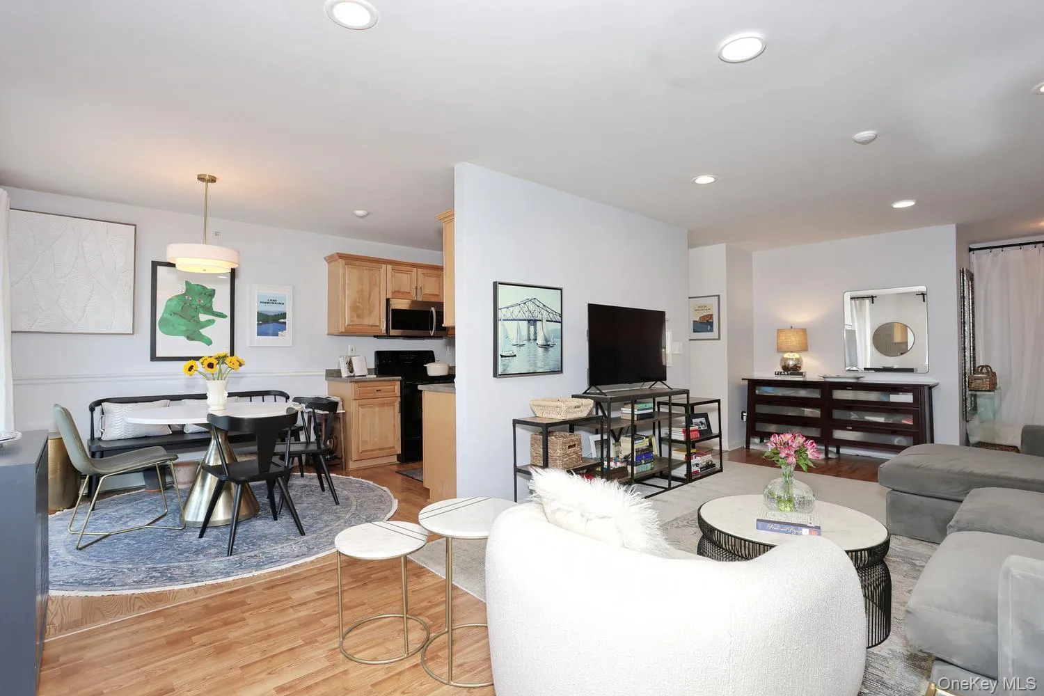 174 Sierra Vista Lane, Clarkstown, NY, 2 Bedrooms Bedrooms, 5 Rooms Rooms,2 BathroomsBathrooms,Residential Lease,For Rent,Sierra Vista,0,1043722 174 Sierra Vista Lane, Clarkstown, NY, 2 Bedrooms Bedrooms, 5 Rooms Rooms,2 BathroomsBathrooms,Residential Lease,For Rent,Sierra Vista,0,1043722