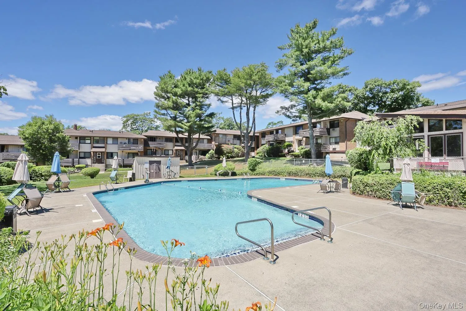 174 Sierra Vista Lane, Clarkstown, NY, 2 Bedrooms Bedrooms, 5 Rooms Rooms,2 BathroomsBathrooms,Residential Lease,For Rent,Sierra Vista,0,1043722 174 Sierra Vista Lane, Clarkstown, NY, 2 Bedrooms Bedrooms, 5 Rooms Rooms,2 BathroomsBathrooms,Residential Lease,For Rent,Sierra Vista,0,1043722