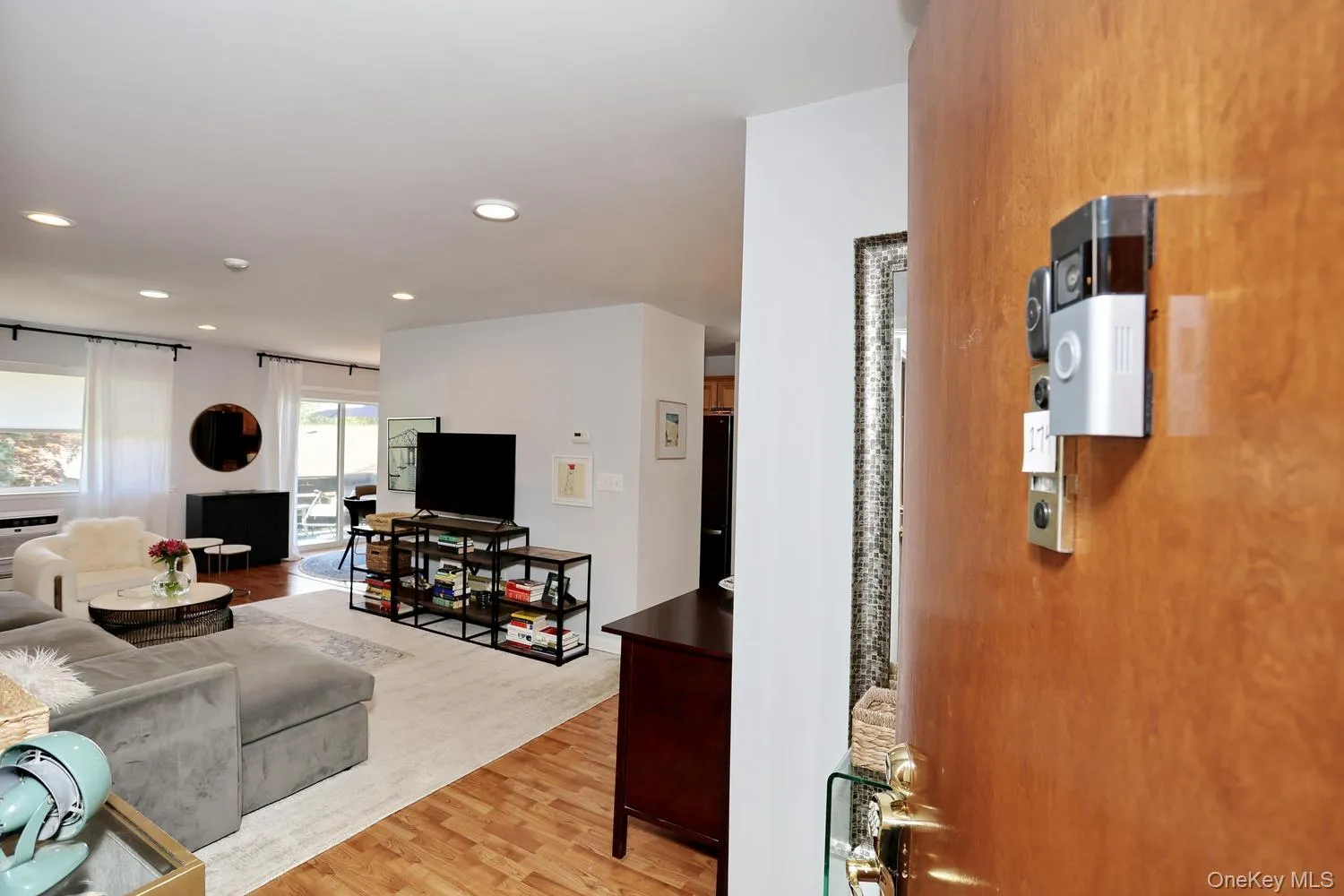 174 Sierra Vista Lane, Clarkstown, NY, 2 Bedrooms Bedrooms, 5 Rooms Rooms,2 BathroomsBathrooms,Residential Lease,For Rent,Sierra Vista,0,1043722 174 Sierra Vista Lane, Clarkstown, NY, 2 Bedrooms Bedrooms, 5 Rooms Rooms,2 BathroomsBathrooms,Residential Lease,For Rent,Sierra Vista,0,1043722