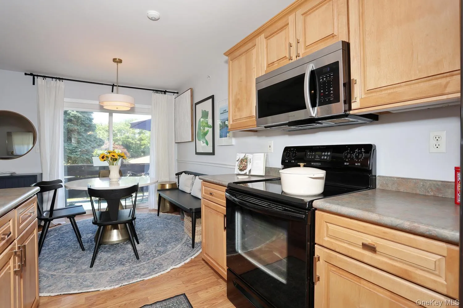 174 Sierra Vista Lane, Clarkstown, NY, 2 Bedrooms Bedrooms, 5 Rooms Rooms,2 BathroomsBathrooms,Residential Lease,For Rent,Sierra Vista,0,1043722 174 Sierra Vista Lane, Clarkstown, NY, 2 Bedrooms Bedrooms, 5 Rooms Rooms,2 BathroomsBathrooms,Residential Lease,For Rent,Sierra Vista,0,1043722