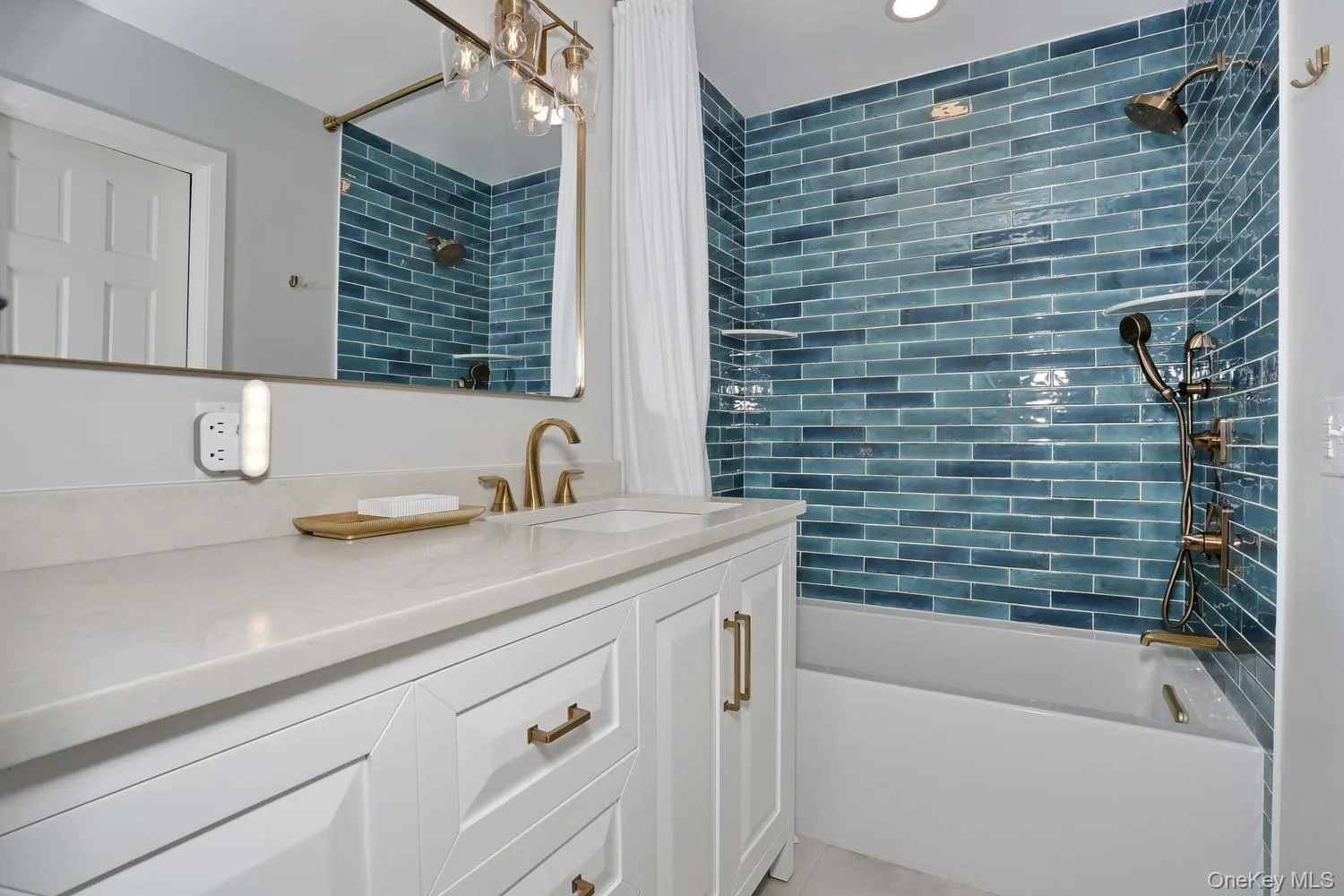 174 Sierra Vista Lane, Clarkstown, NY, 2 Bedrooms Bedrooms, 5 Rooms Rooms,2 BathroomsBathrooms,Residential Lease,For Rent,Sierra Vista,0,1043722 174 Sierra Vista Lane, Clarkstown, NY, 2 Bedrooms Bedrooms, 5 Rooms Rooms,2 BathroomsBathrooms,Residential Lease,For Rent,Sierra Vista,0,1043722