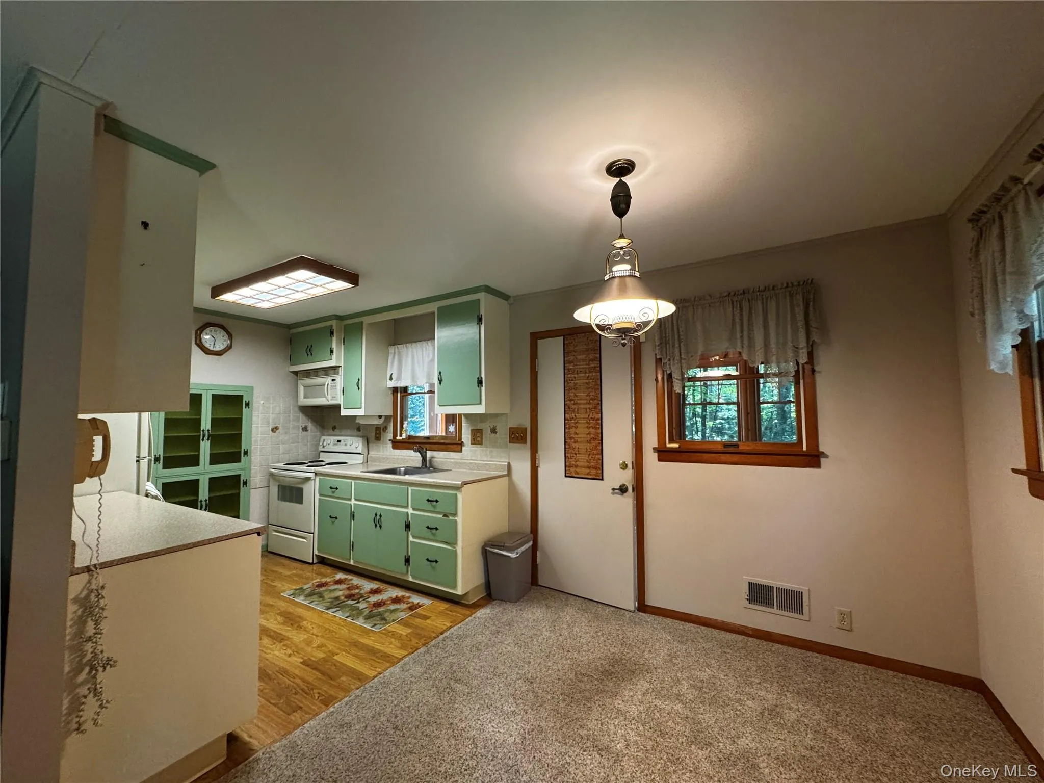 426 Potic Creek Road, Coxsackie, NY, 2 Bedrooms Bedrooms, 5 Rooms Rooms,1 BathroomBathrooms,Residential,For Rent,Potic Creek,0,1043731 426 Potic Creek Road, Coxsackie, NY, 2 Bedrooms Bedrooms, 5 Rooms Rooms,1 BathroomBathrooms,Residential,For Rent,Potic Creek,0,1043731