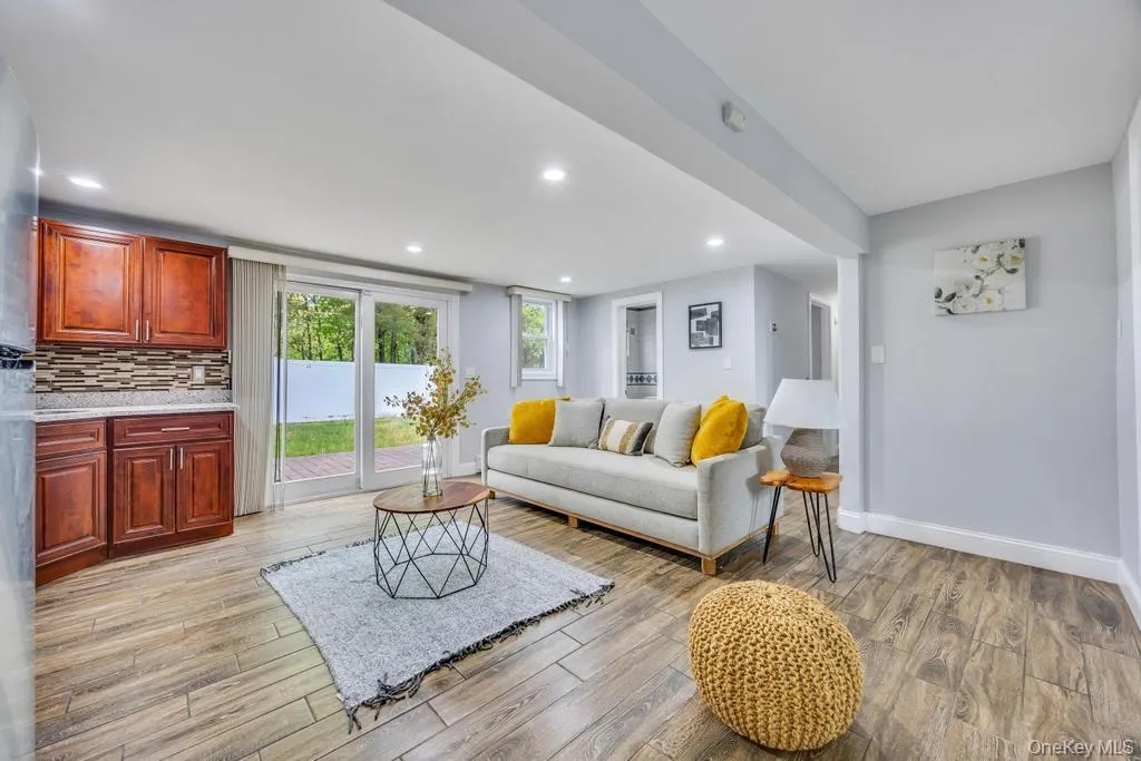226 Princess Street, Oyster Bay, NY, 6 Bedrooms Bedrooms, 10 Rooms Rooms,3 BathroomsBathrooms,Residential,For Rent,Princess,0,1043734 226 Princess Street, Oyster Bay, NY, 6 Bedrooms Bedrooms, 10 Rooms Rooms,3 BathroomsBathrooms,Residential,For Rent,Princess,0,1043734