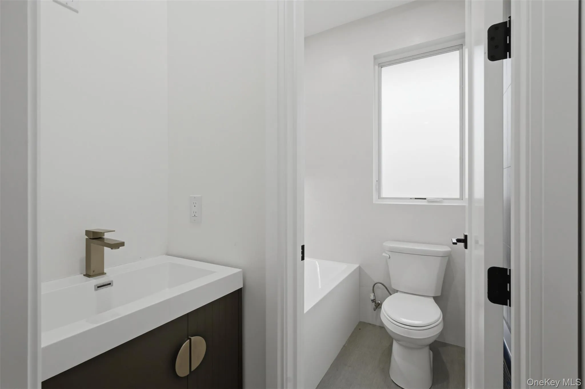 20 Singer Avenue, Ramapo, NY, 9 Bedrooms Bedrooms, 16 Rooms Rooms,5 BathroomsBathrooms,Residential,For Rent,Singer,0,1043736 20 Singer Avenue, Ramapo, NY, 9 Bedrooms Bedrooms, 16 Rooms Rooms,5 BathroomsBathrooms,Residential,For Rent,Singer,0,1043736