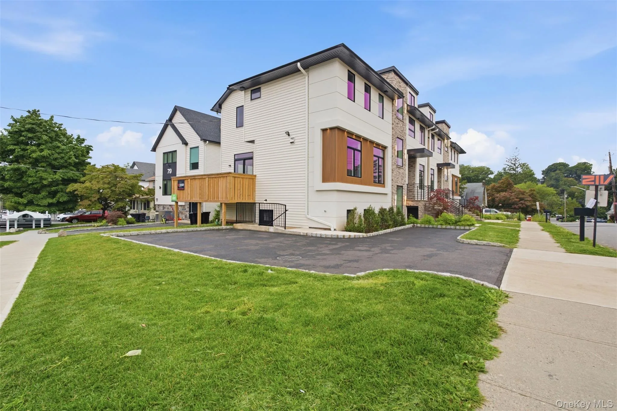 20 Singer Avenue, Ramapo, NY, 9 Bedrooms Bedrooms, 16 Rooms Rooms,5 BathroomsBathrooms,Residential,For Rent,Singer,0,1043736 20 Singer Avenue, Ramapo, NY, 9 Bedrooms Bedrooms, 16 Rooms Rooms,5 BathroomsBathrooms,Residential,For Rent,Singer,0,1043736