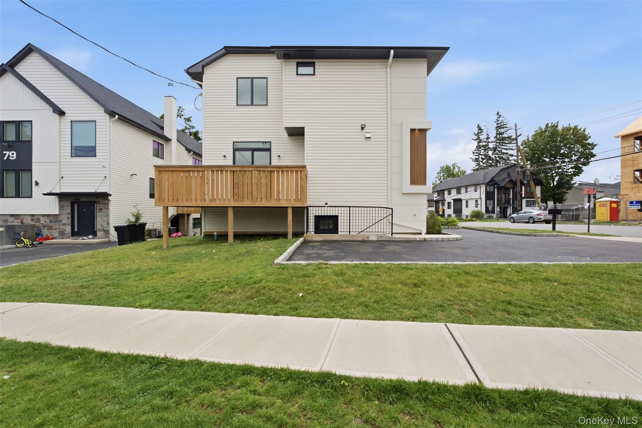 20 Singer Avenue, Ramapo, NY, 9 Bedrooms Bedrooms, 16 Rooms Rooms,5 BathroomsBathrooms,Residential,For Rent,Singer,0,1043736 20 Singer Avenue, Ramapo, NY, 9 Bedrooms Bedrooms, 16 Rooms Rooms,5 BathroomsBathrooms,Residential,For Rent,Singer,0,1043736