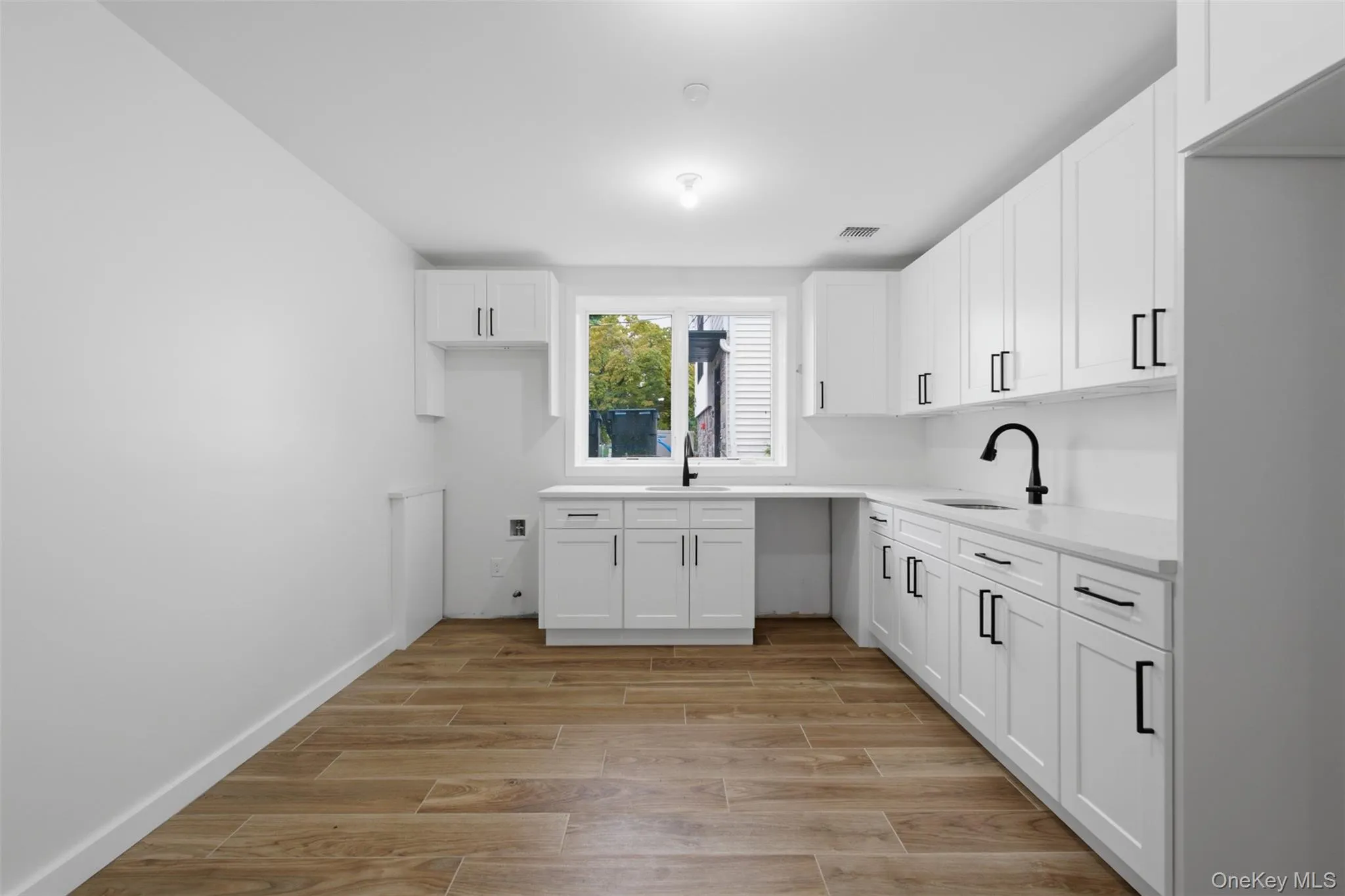 20 Singer Avenue, Ramapo, NY, 9 Bedrooms Bedrooms, 16 Rooms Rooms,5 BathroomsBathrooms,Residential,For Rent,Singer,0,1043736 20 Singer Avenue, Ramapo, NY, 9 Bedrooms Bedrooms, 16 Rooms Rooms,5 BathroomsBathrooms,Residential,For Rent,Singer,0,1043736