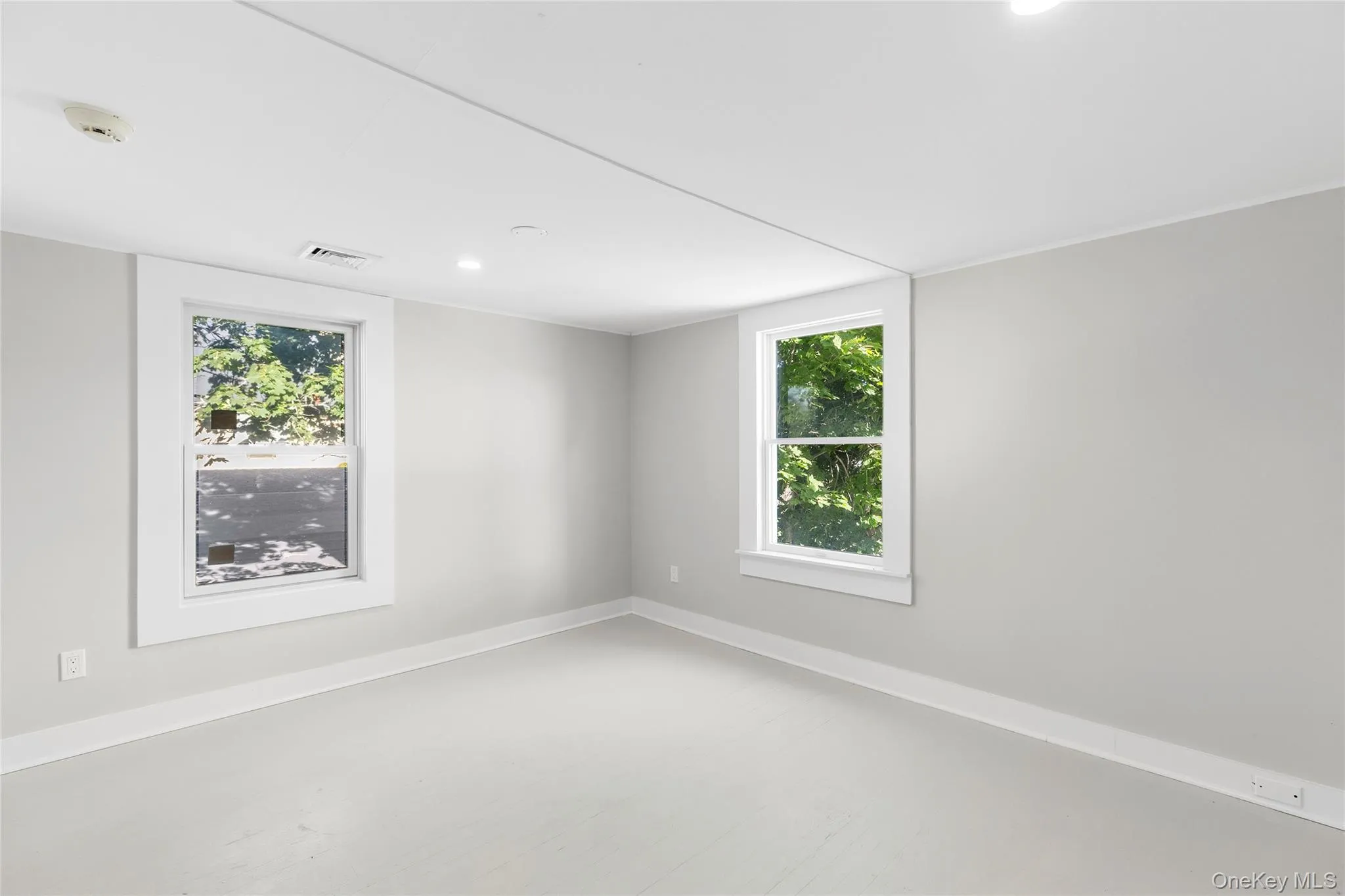 162 Mill Road, Southampton, NY, 4 Bedrooms Bedrooms, 6 Rooms Rooms,2 BathroomsBathrooms,Residential Lease,For Rent,Mill,0,1043739 162 Mill Road, Southampton, NY, 4 Bedrooms Bedrooms, 6 Rooms Rooms,2 BathroomsBathrooms,Residential Lease,For Rent,Mill,0,1043739