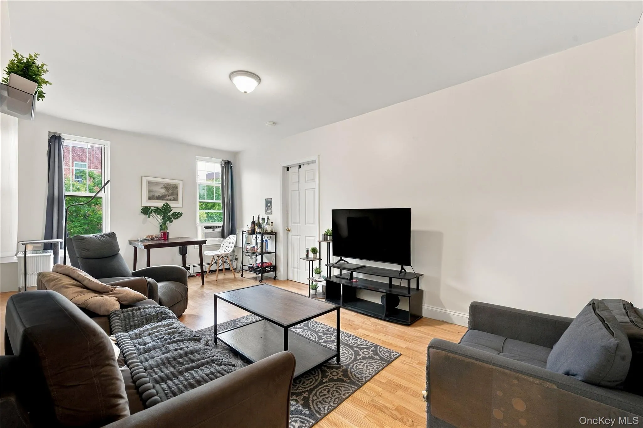 35-02 Ditmars Boulevard, New York, NY, 3 Bedrooms Bedrooms, 5 Rooms Rooms,1 BathroomBathrooms,Residential Lease,For Rent,Ditmars,0,1043740 35-02 Ditmars Boulevard, New York, NY, 3 Bedrooms Bedrooms, 5 Rooms Rooms,1 BathroomBathrooms,Residential Lease,For Rent,Ditmars,0,1043740