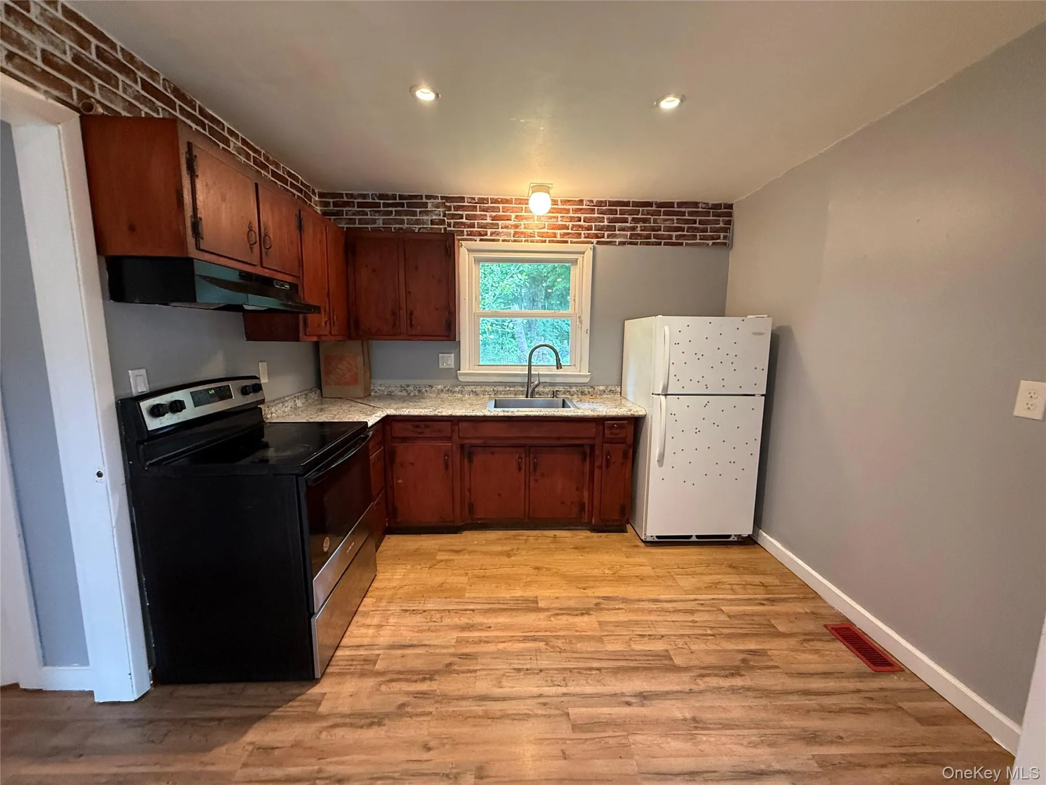 2250 Route 302, Wallkill, NY, 2 Bedrooms Bedrooms, 4 Rooms Rooms,1 BathroomBathrooms,Residential Lease,For Rent,Route 302,0,1043741 2250 Route 302, Wallkill, NY, 2 Bedrooms Bedrooms, 4 Rooms Rooms,1 BathroomBathrooms,Residential Lease,For Rent,Route 302,0,1043741