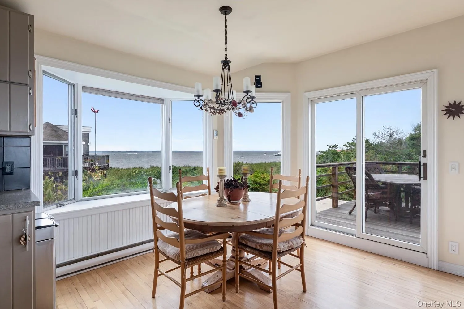 31 End Walk, Islip, NY, 4 Bedrooms Bedrooms, 6 Rooms Rooms,2 BathroomsBathrooms,Residential,For Rent,End,0,1043745 31 End Walk, Islip, NY, 4 Bedrooms Bedrooms, 6 Rooms Rooms,2 BathroomsBathrooms,Residential,For Rent,End,0,1043745