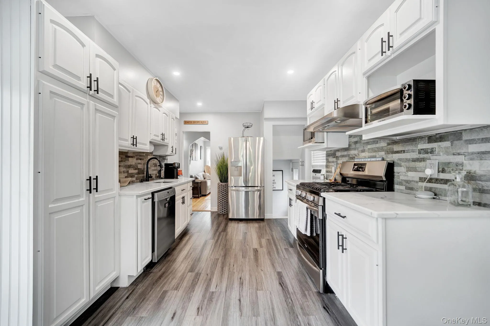 19 Westmoreland Road, Hempstead, NY, 4 Bedrooms Bedrooms, 7 Rooms Rooms,1 BathroomBathrooms,Residential,For Rent,Westmoreland,0,1043746 19 Westmoreland Road, Hempstead, NY, 4 Bedrooms Bedrooms, 7 Rooms Rooms,1 BathroomBathrooms,Residential,For Rent,Westmoreland,0,1043746