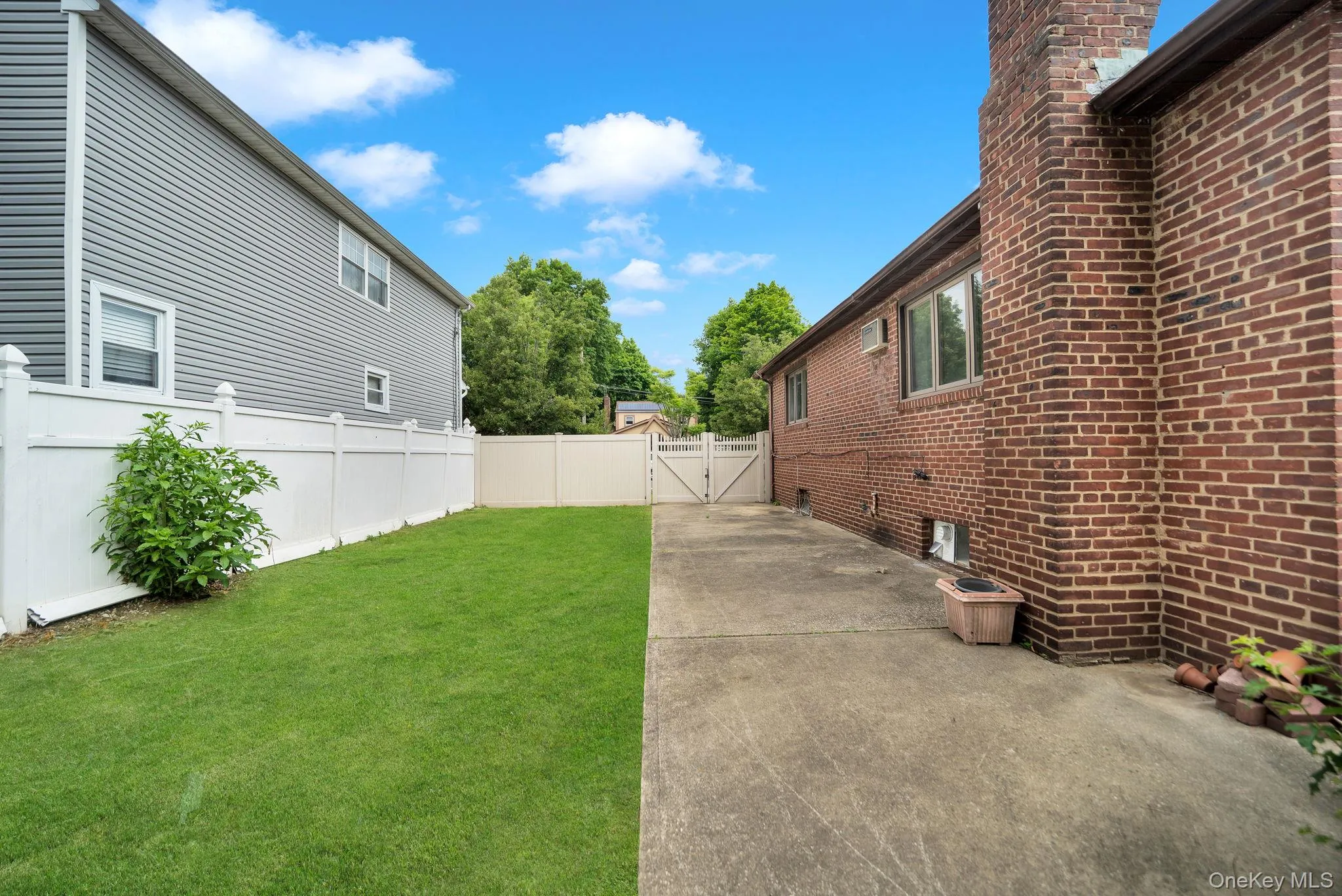 634 Leonard Avenue, Hempstead, NY, 3 Bedrooms Bedrooms, 14 Rooms Rooms,2 BathroomsBathrooms,Residential,For Rent,Leonard,0,1043756 634 Leonard Avenue, Hempstead, NY, 3 Bedrooms Bedrooms, 14 Rooms Rooms,2 BathroomsBathrooms,Residential,For Rent,Leonard,0,1043756