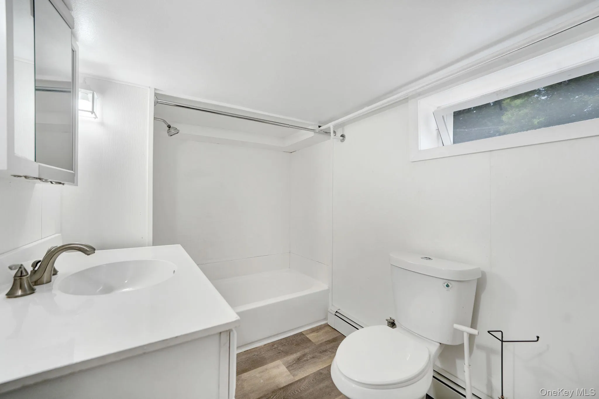 634 Leonard Avenue, Hempstead, NY, 3 Bedrooms Bedrooms, 14 Rooms Rooms,2 BathroomsBathrooms,Residential,For Rent,Leonard,0,1043756 634 Leonard Avenue, Hempstead, NY, 3 Bedrooms Bedrooms, 14 Rooms Rooms,2 BathroomsBathrooms,Residential,For Rent,Leonard,0,1043756
