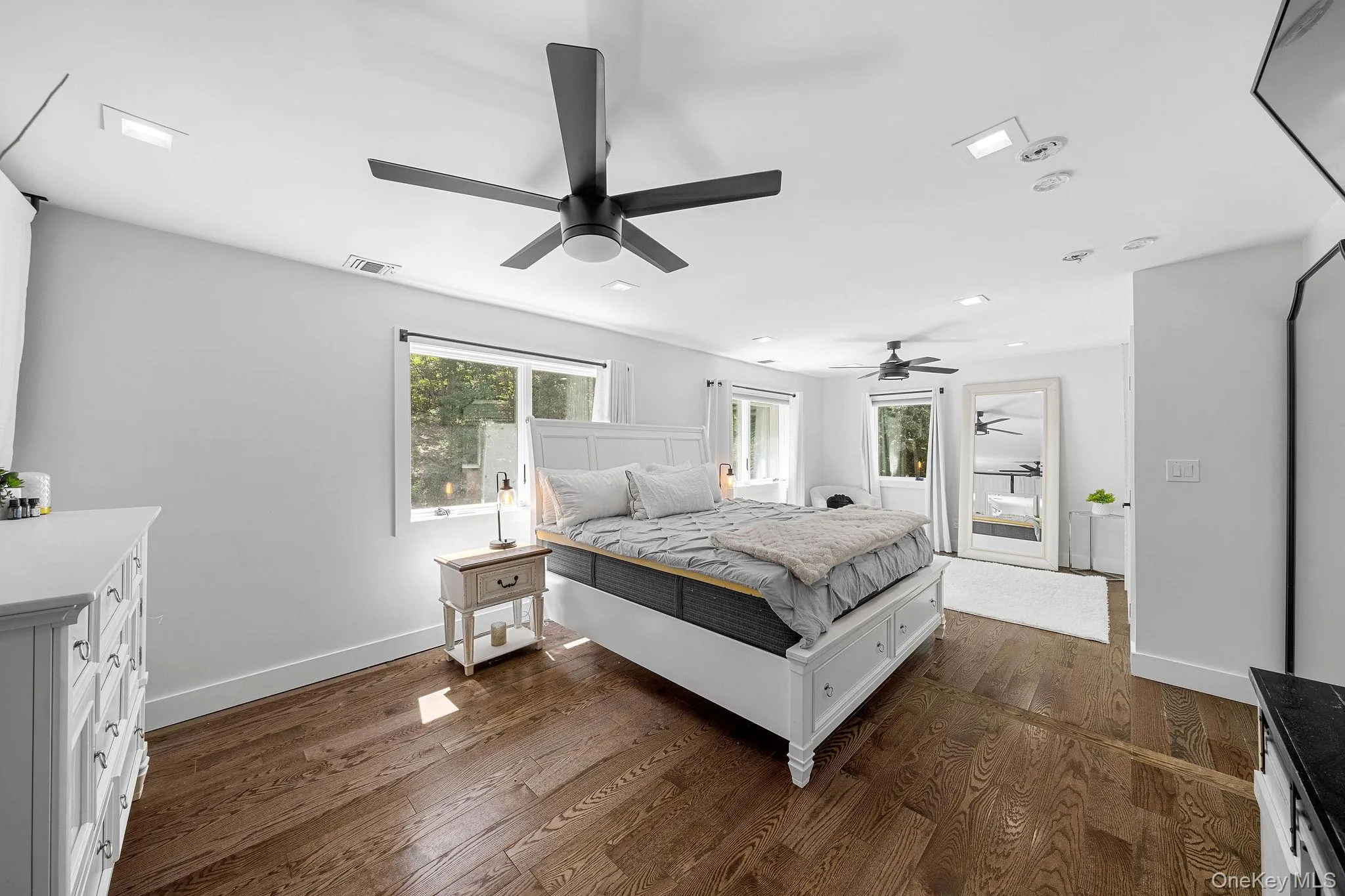 12 Seaside Drive, Brookhaven, NY, 5 Bedrooms Bedrooms, 20 Rooms Rooms,4 BathroomsBathrooms,Residential,For Rent,Seaside,0,1043759 12 Seaside Drive, Brookhaven, NY, 5 Bedrooms Bedrooms, 20 Rooms Rooms,4 BathroomsBathrooms,Residential,For Rent,Seaside,0,1043759