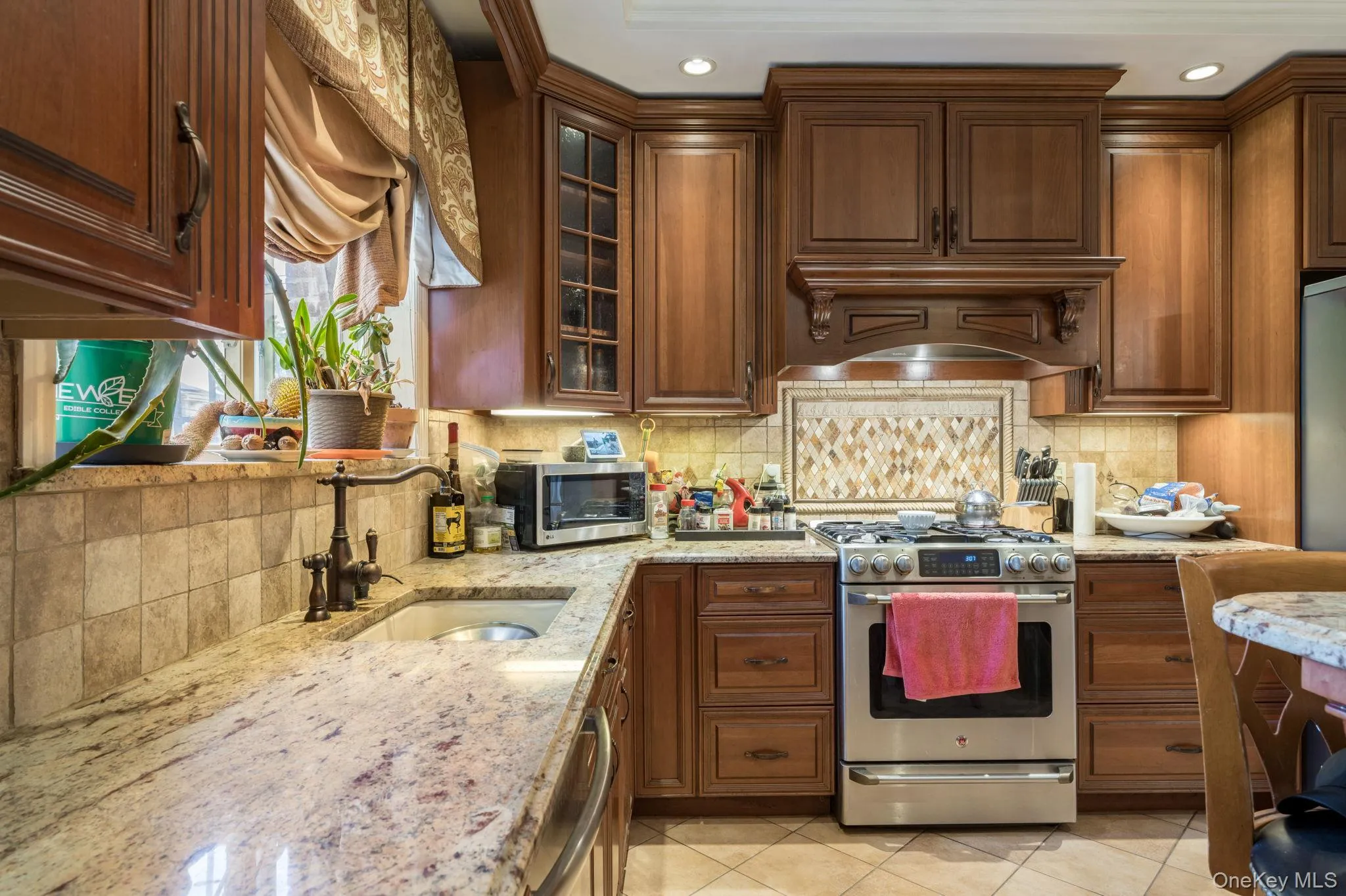 130-35 229th Street, New York, NY, 3 Bedrooms Bedrooms, 6 Rooms Rooms,2 BathroomsBathrooms,Residential,For Rent,229th,0,1043760 130-35 229th Street, New York, NY, 3 Bedrooms Bedrooms, 6 Rooms Rooms,2 BathroomsBathrooms,Residential,For Rent,229th,0,1043760