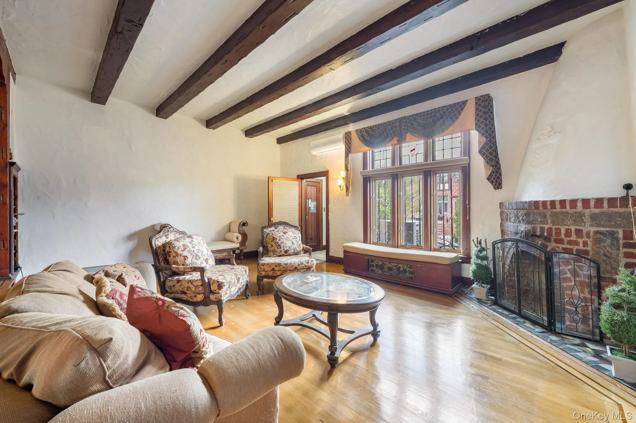 130-35 229th Street, New York, NY, 3 Bedrooms Bedrooms, 6 Rooms Rooms,2 BathroomsBathrooms,Residential,For Rent,229th,0,1043760 130-35 229th Street, New York, NY, 3 Bedrooms Bedrooms, 6 Rooms Rooms,2 BathroomsBathrooms,Residential,For Rent,229th,0,1043760