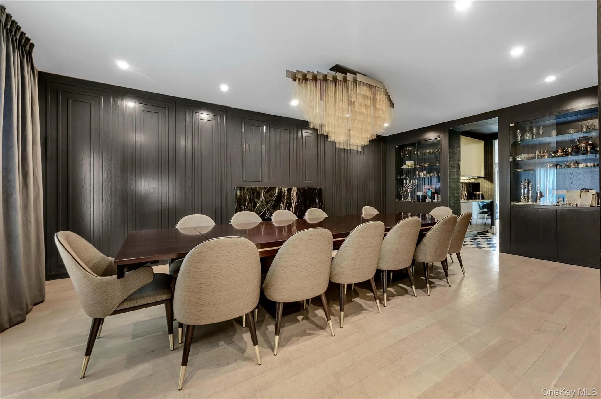 39 Burton Avenue, Hempstead, NY, 8 Bedrooms Bedrooms, 14 Rooms Rooms,5 BathroomsBathrooms,Residential,For Rent,Burton,0,1043763 39 Burton Avenue, Hempstead, NY, 8 Bedrooms Bedrooms, 14 Rooms Rooms,5 BathroomsBathrooms,Residential,For Rent,Burton,0,1043763