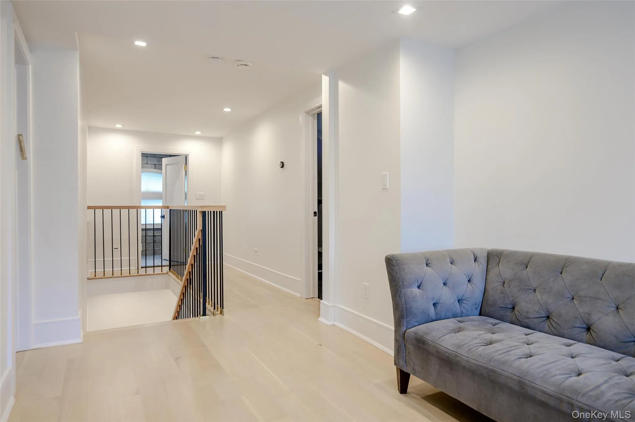 39 Burton Avenue, Hempstead, NY, 8 Bedrooms Bedrooms, 14 Rooms Rooms,5 BathroomsBathrooms,Residential,For Rent,Burton,0,1043763 39 Burton Avenue, Hempstead, NY, 8 Bedrooms Bedrooms, 14 Rooms Rooms,5 BathroomsBathrooms,Residential,For Rent,Burton,0,1043763