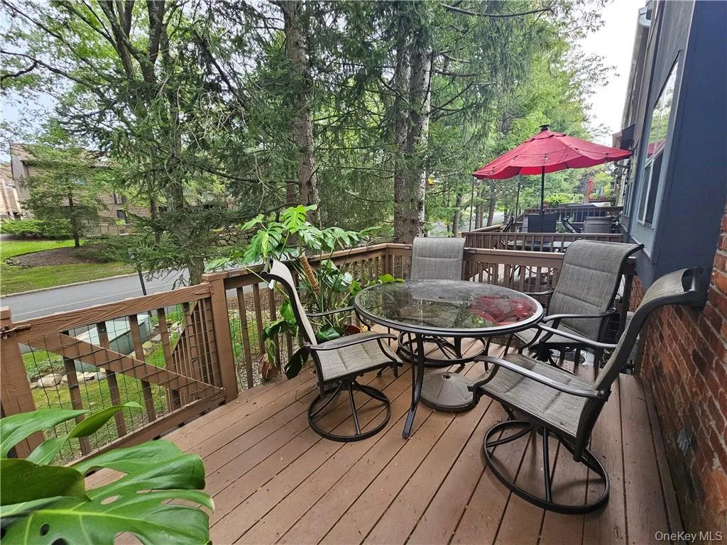 Private Deck Private Deck