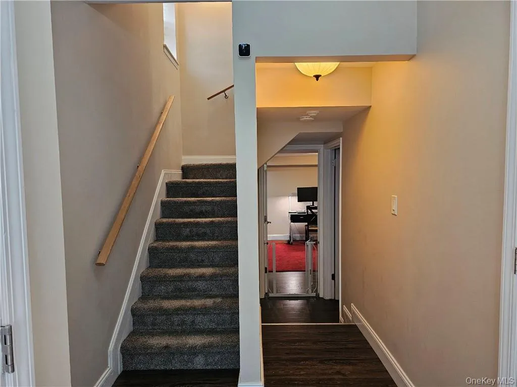 1 Kensington Court, Clarkstown, NY, 2 Bedrooms Bedrooms, 6 Rooms Rooms,2 BathroomsBathrooms,Residential Lease,For Rent,Kensington,0,1043764 1 Kensington Court, Clarkstown, NY, 2 Bedrooms Bedrooms, 6 Rooms Rooms,2 BathroomsBathrooms,Residential Lease,For Rent,Kensington,0,1043764