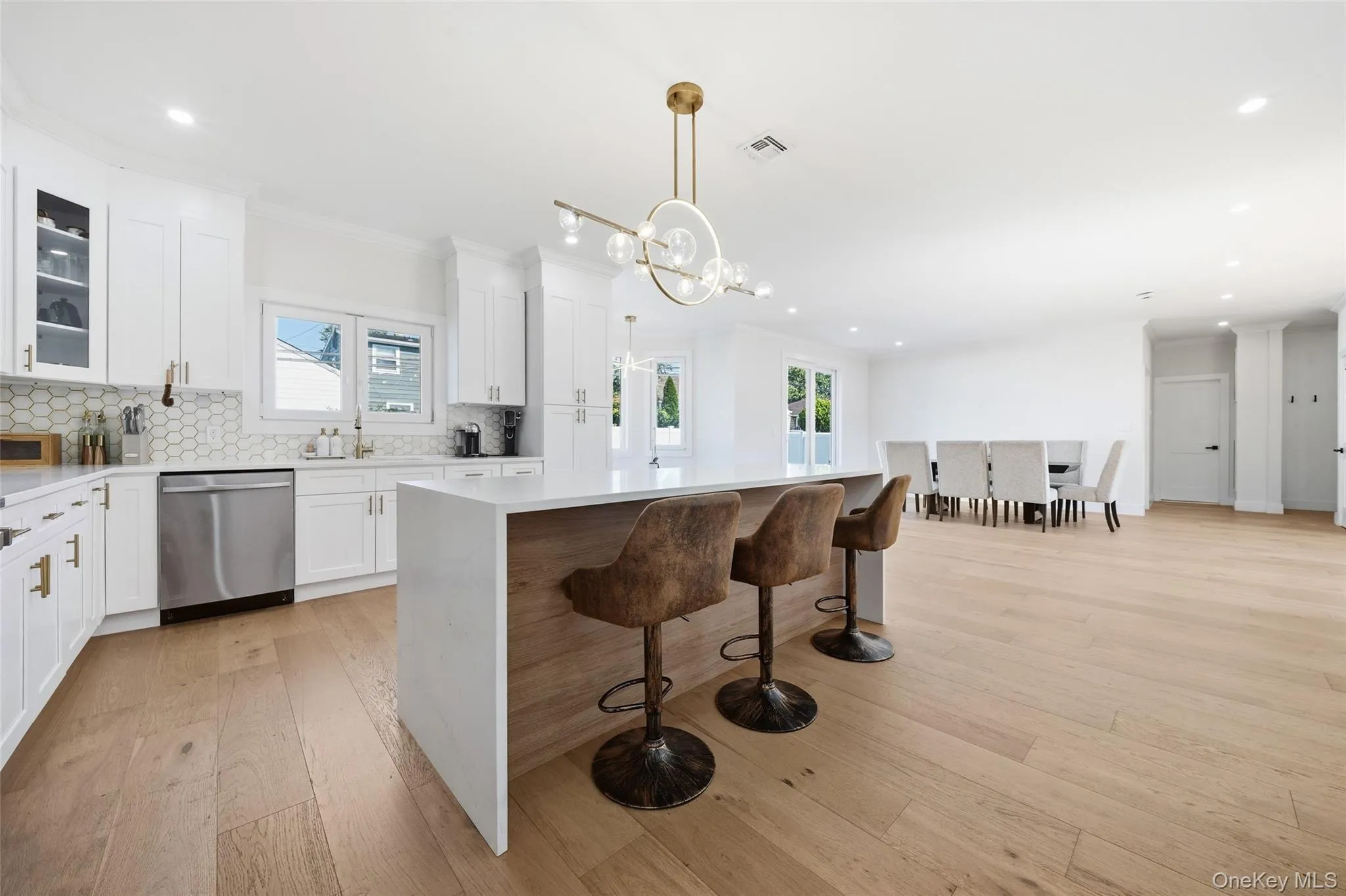 9 Vista Lane, Hempstead, NY, 5 Bedrooms Bedrooms, 9 Rooms Rooms,3 BathroomsBathrooms,Residential,For Rent,Vista,0,1043769 9 Vista Lane, Hempstead, NY, 5 Bedrooms Bedrooms, 9 Rooms Rooms,3 BathroomsBathrooms,Residential,For Rent,Vista,0,1043769