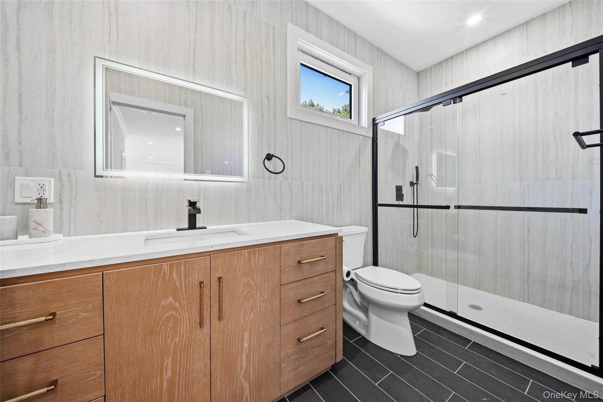 9 Vista Lane, Hempstead, NY, 5 Bedrooms Bedrooms, 9 Rooms Rooms,3 BathroomsBathrooms,Residential,For Rent,Vista,0,1043769 9 Vista Lane, Hempstead, NY, 5 Bedrooms Bedrooms, 9 Rooms Rooms,3 BathroomsBathrooms,Residential,For Rent,Vista,0,1043769
