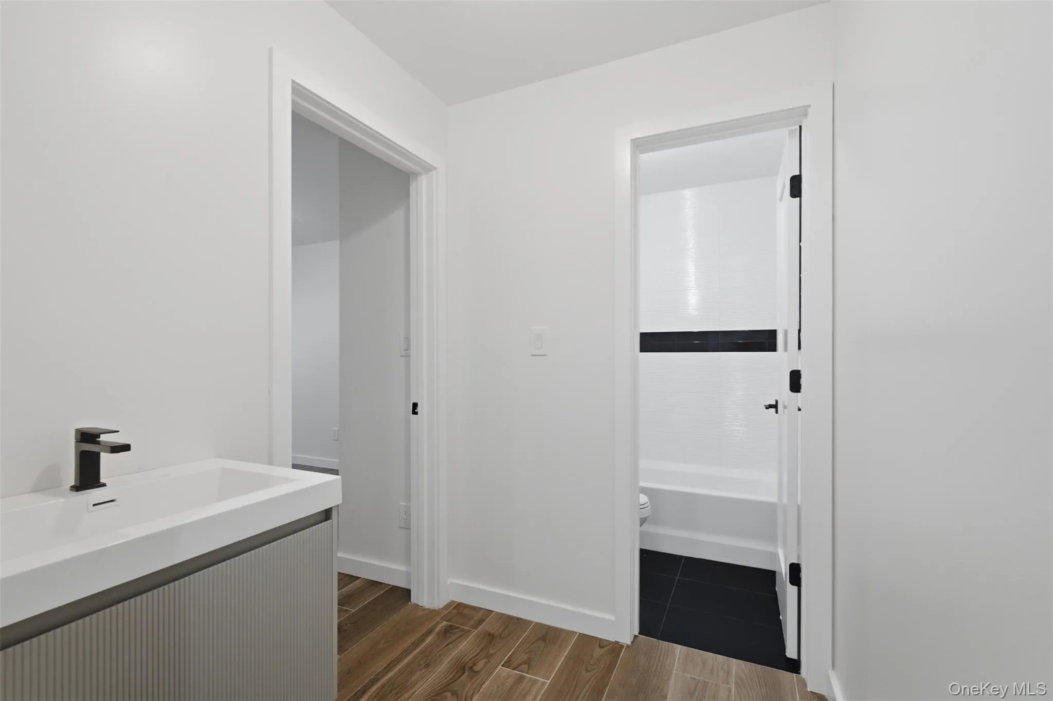 20 Singer Avenue, Ramapo, NY, 9 Bedrooms Bedrooms, 16 Rooms Rooms,5 BathroomsBathrooms,Residential,For Rent,Singer,0,1043771 20 Singer Avenue, Ramapo, NY, 9 Bedrooms Bedrooms, 16 Rooms Rooms,5 BathroomsBathrooms,Residential,For Rent,Singer,0,1043771