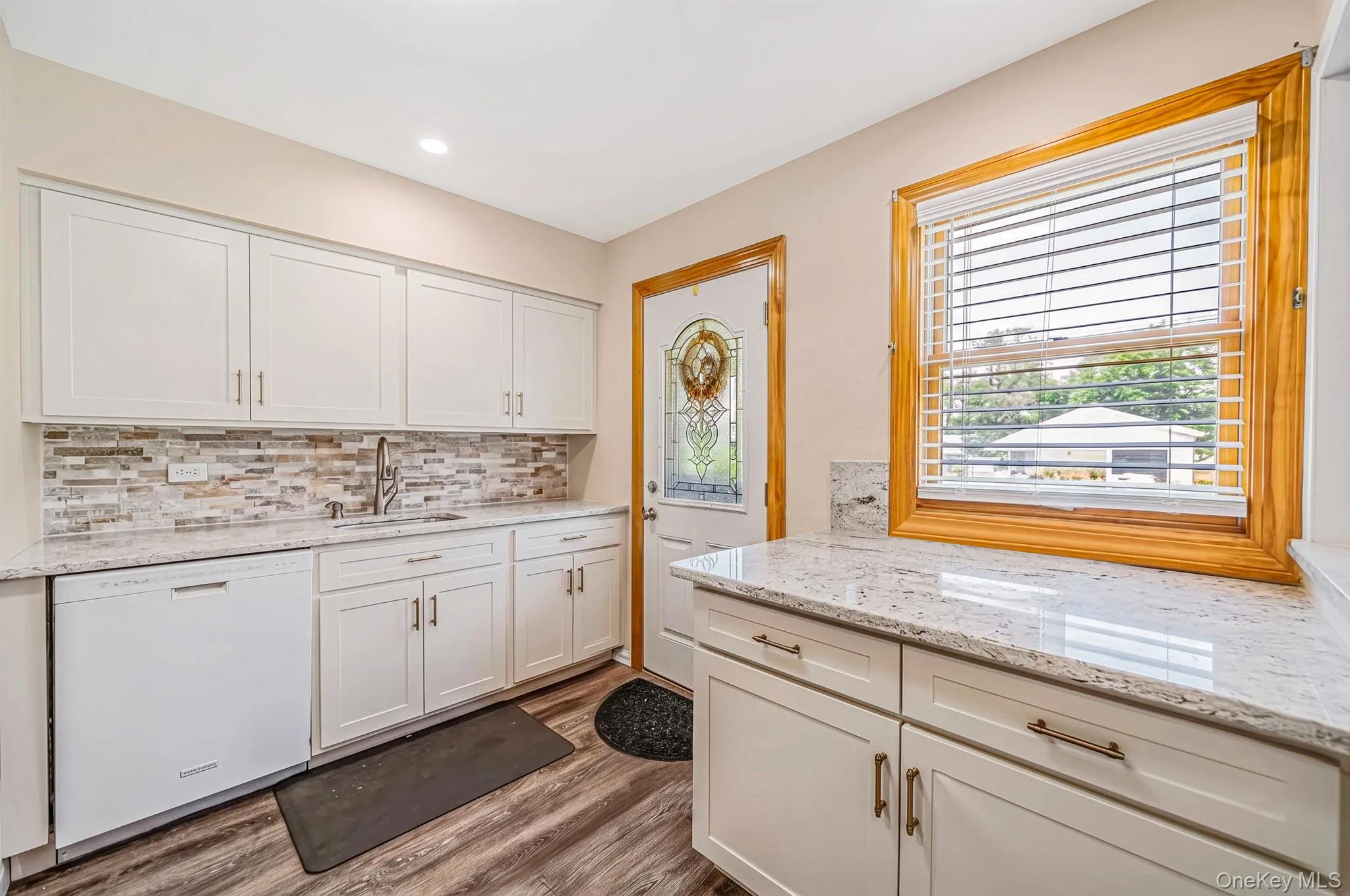 8118 260th Street, New York, NY, 4 Bedrooms Bedrooms, 8 Rooms Rooms,2 BathroomsBathrooms,Residential,For Rent,260th,0,1043775 8118 260th Street, New York, NY, 4 Bedrooms Bedrooms, 8 Rooms Rooms,2 BathroomsBathrooms,Residential,For Rent,260th,0,1043775