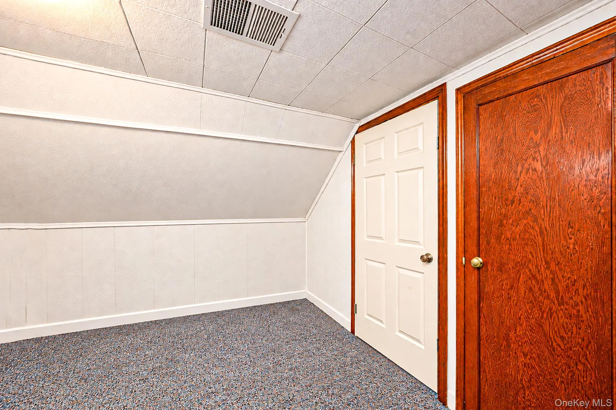 8118 260th Street, New York, NY, 4 Bedrooms Bedrooms, 8 Rooms Rooms,2 BathroomsBathrooms,Residential,For Rent,260th,0,1043775 8118 260th Street, New York, NY, 4 Bedrooms Bedrooms, 8 Rooms Rooms,2 BathroomsBathrooms,Residential,For Rent,260th,0,1043775
