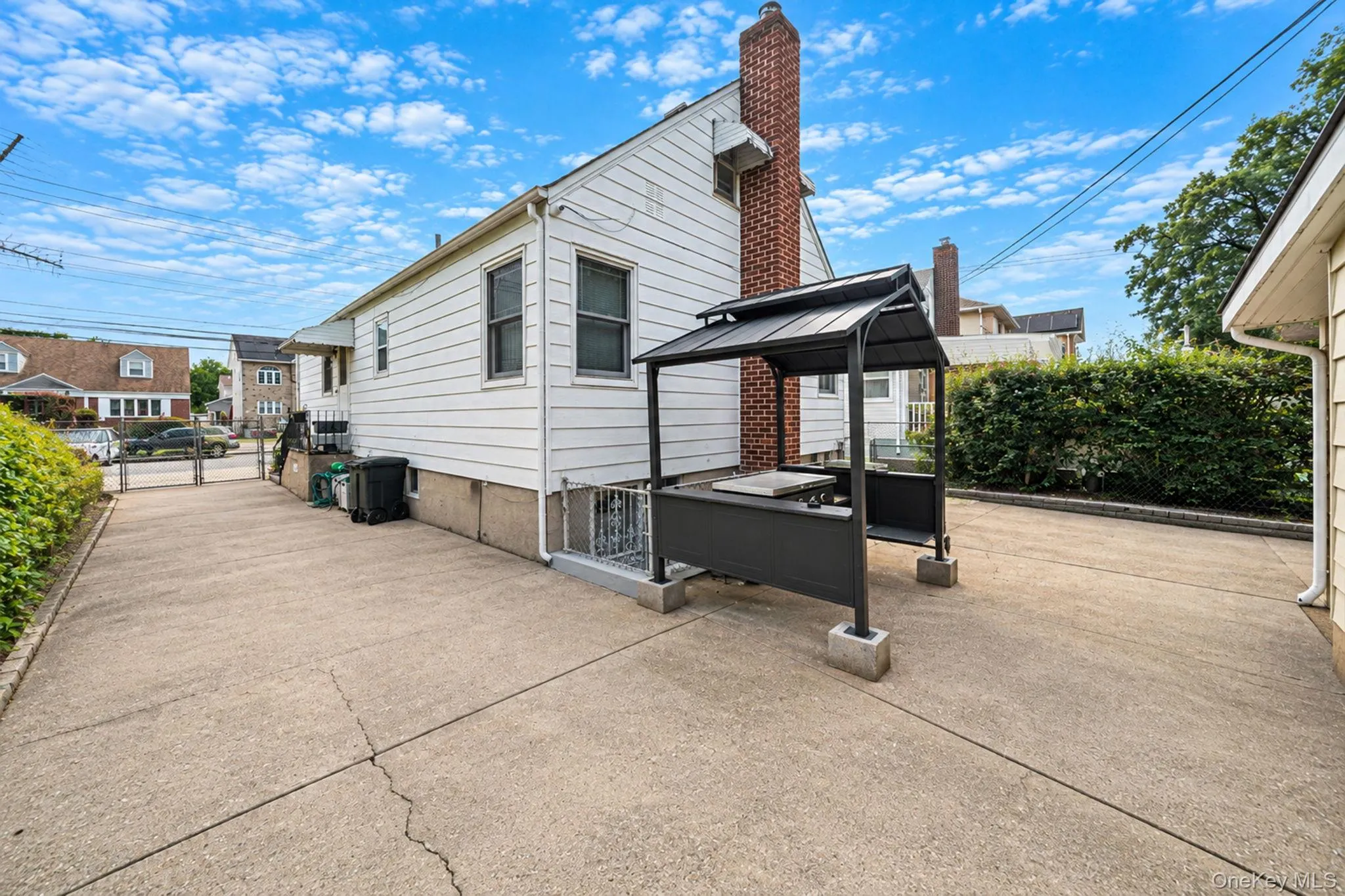 8118 260th Street, New York, NY, 4 Bedrooms Bedrooms, 8 Rooms Rooms,2 BathroomsBathrooms,Residential,For Rent,260th,0,1043775 8118 260th Street, New York, NY, 4 Bedrooms Bedrooms, 8 Rooms Rooms,2 BathroomsBathrooms,Residential,For Rent,260th,0,1043775