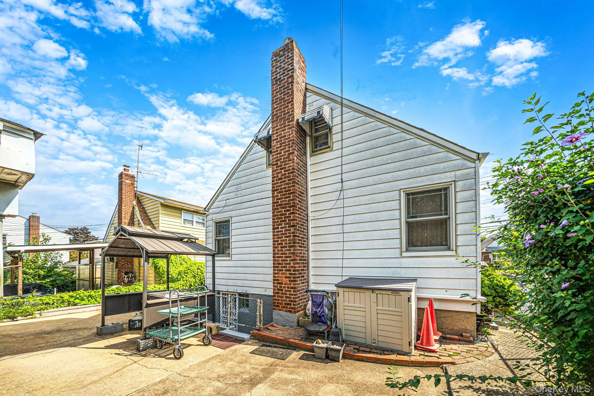 8118 260th Street, New York, NY, 4 Bedrooms Bedrooms, 8 Rooms Rooms,2 BathroomsBathrooms,Residential,For Rent,260th,0,1043775 8118 260th Street, New York, NY, 4 Bedrooms Bedrooms, 8 Rooms Rooms,2 BathroomsBathrooms,Residential,For Rent,260th,0,1043775