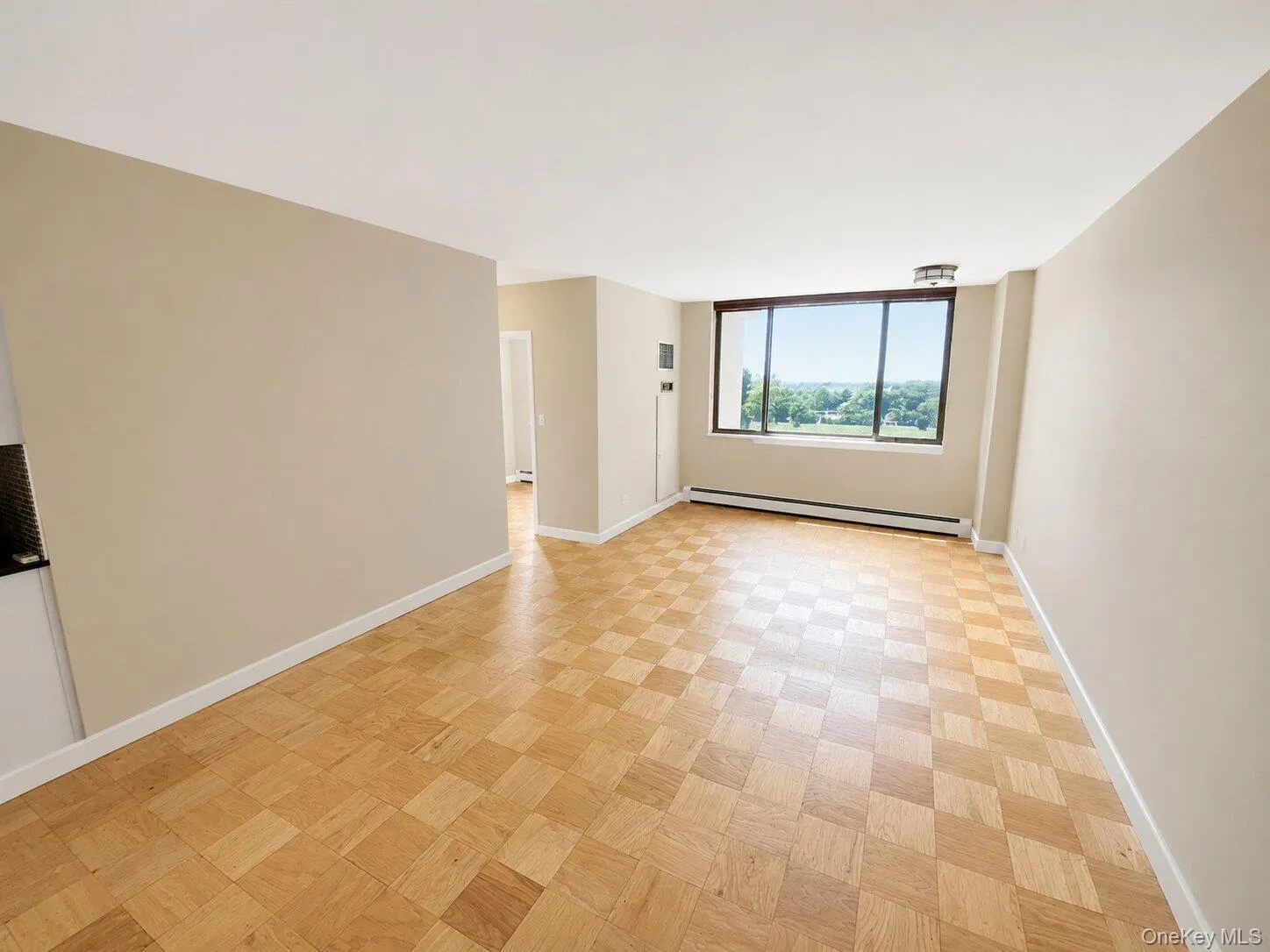 27110 Grand Central Parkway, New York, NY, 3 Rooms Rooms,1 BathroomBathrooms,Residential Lease,For Rent,Grand Central,0,1043786 27110 Grand Central Parkway, New York, NY, 3 Rooms Rooms,1 BathroomBathrooms,Residential Lease,For Rent,Grand Central,0,1043786