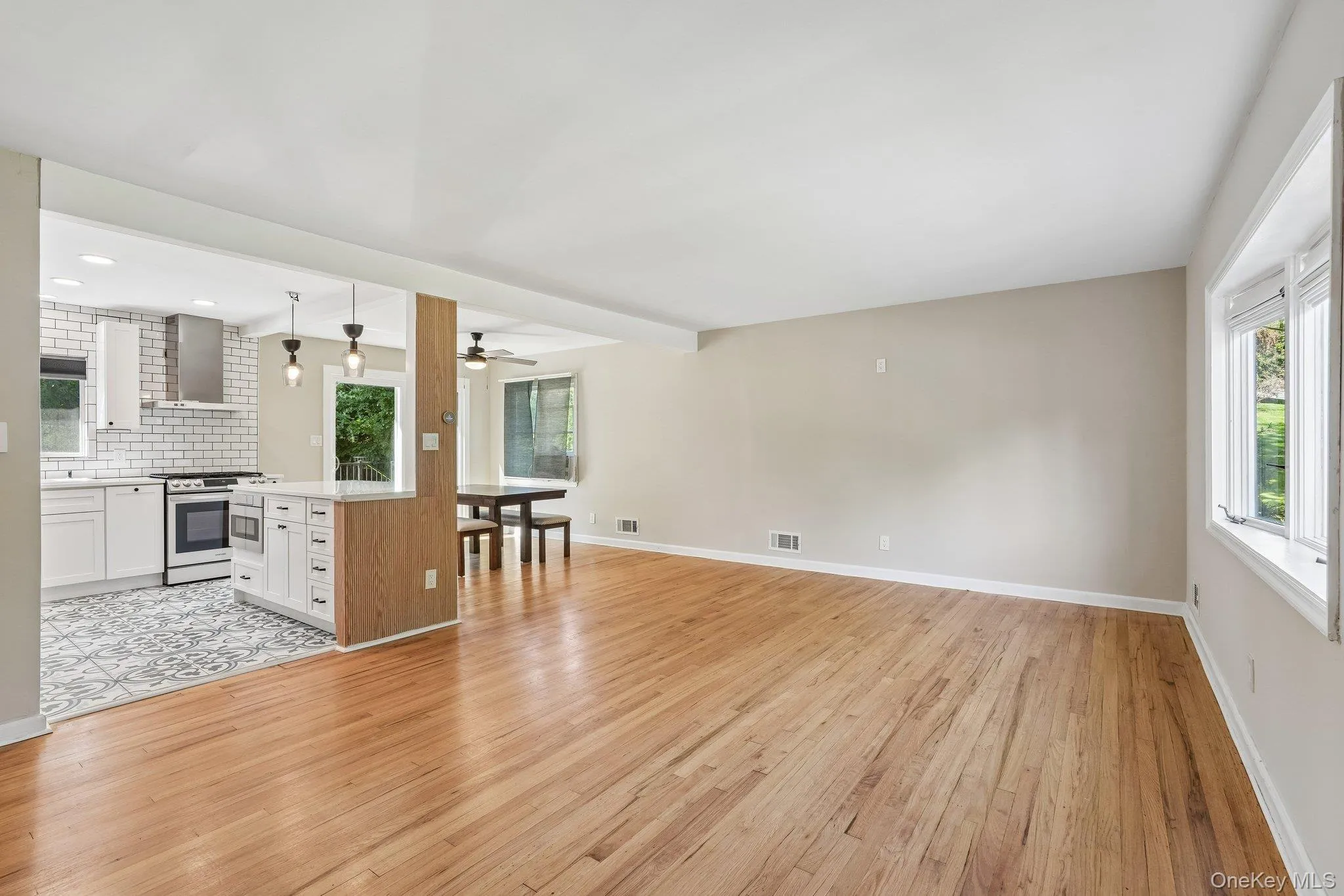 294 Orangeburg Road, Orangetown, NY, 5 Bedrooms Bedrooms, 10 Rooms Rooms,2 BathroomsBathrooms,Residential,For Rent,Orangeburg,0,1043788 294 Orangeburg Road, Orangetown, NY, 5 Bedrooms Bedrooms, 10 Rooms Rooms,2 BathroomsBathrooms,Residential,For Rent,Orangeburg,0,1043788