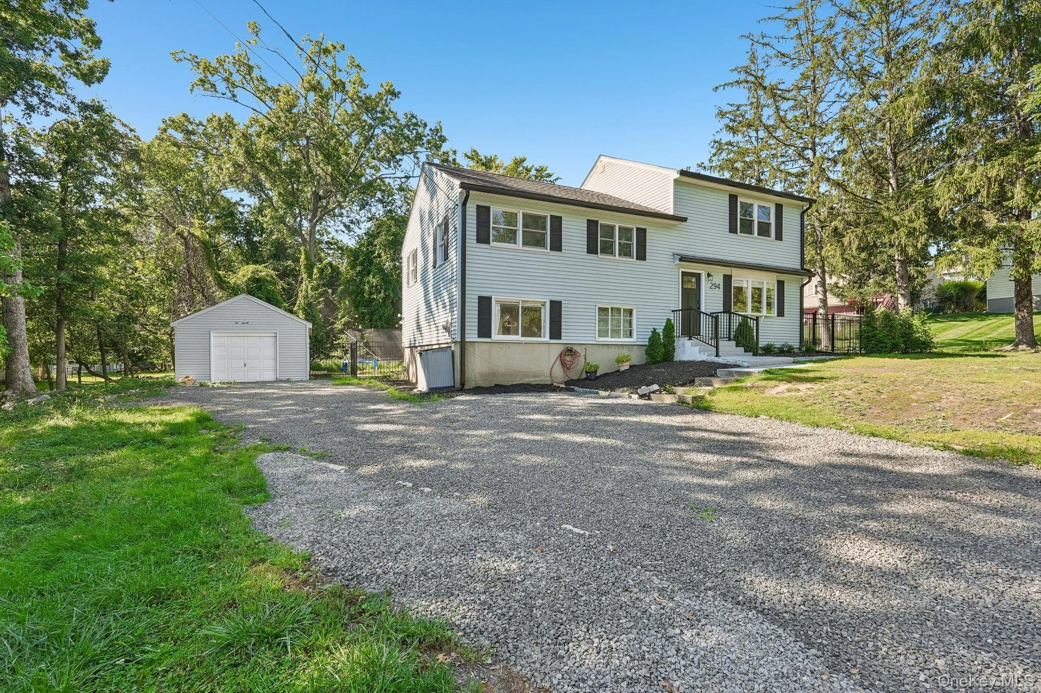 294 Orangeburg Road, Orangetown, NY, 5 Bedrooms Bedrooms, 10 Rooms Rooms,2 BathroomsBathrooms,Residential,For Rent,Orangeburg,0,1043788 294 Orangeburg Road, Orangetown, NY, 5 Bedrooms Bedrooms, 10 Rooms Rooms,2 BathroomsBathrooms,Residential,For Rent,Orangeburg,0,1043788