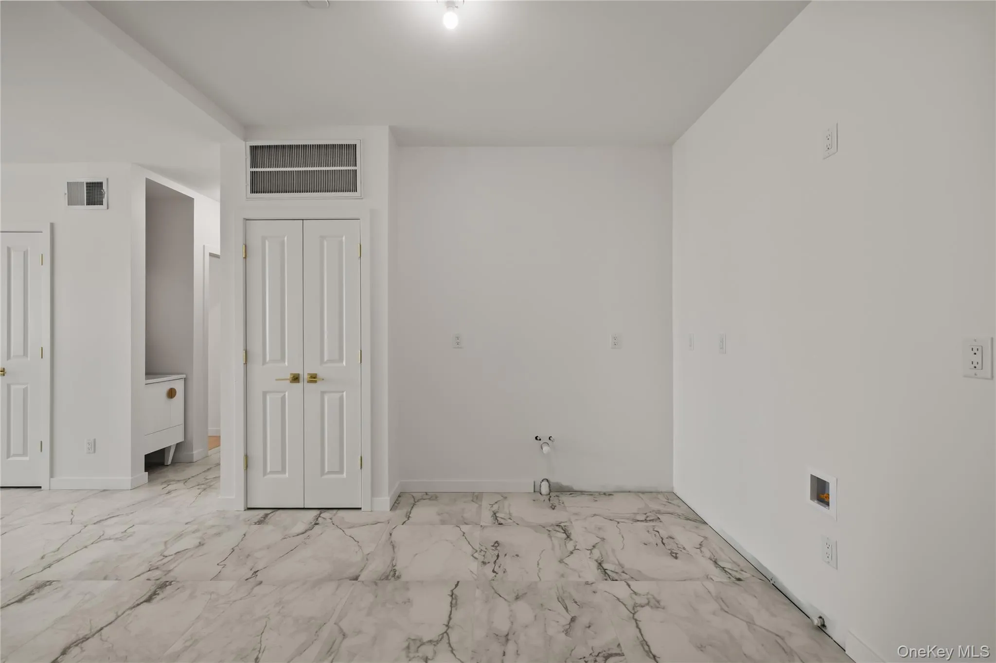 41 Saddle River Road, Ramapo, NY, 7 Bedrooms Bedrooms, 13 Rooms Rooms,4 BathroomsBathrooms,Residential,For Rent,Saddle River,0,1043792 41 Saddle River Road, Ramapo, NY, 7 Bedrooms Bedrooms, 13 Rooms Rooms,4 BathroomsBathrooms,Residential,For Rent,Saddle River,0,1043792