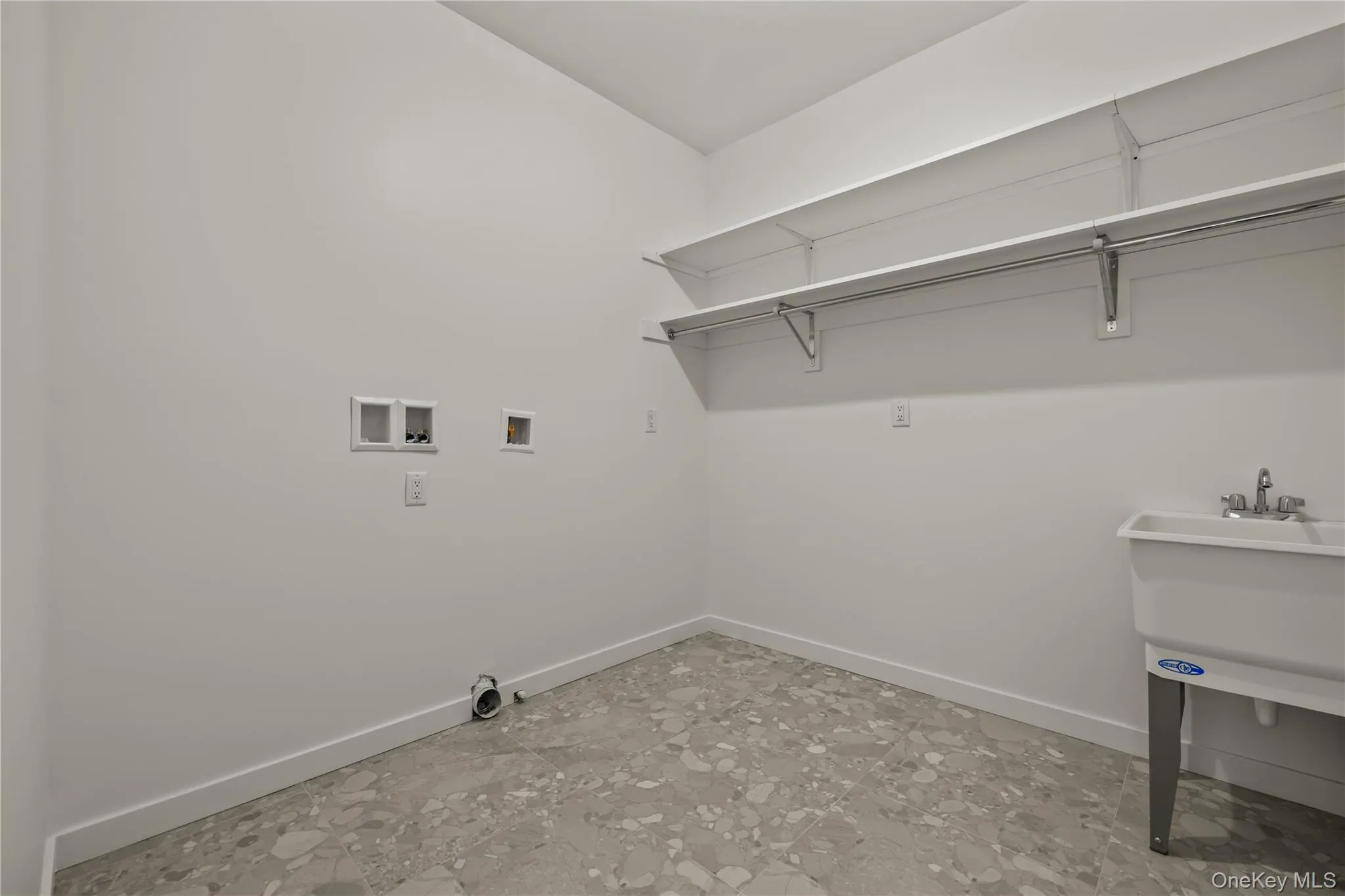 41 Saddle River Road, Ramapo, NY, 7 Bedrooms Bedrooms, 13 Rooms Rooms,4 BathroomsBathrooms,Residential,For Rent,Saddle River,0,1043792 41 Saddle River Road, Ramapo, NY, 7 Bedrooms Bedrooms, 13 Rooms Rooms,4 BathroomsBathrooms,Residential,For Rent,Saddle River,0,1043792