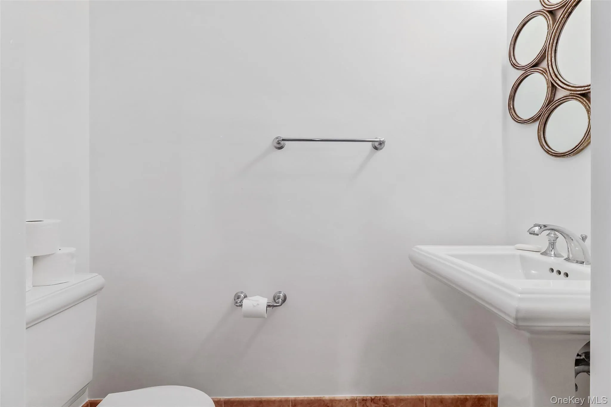 Powder room Powder room