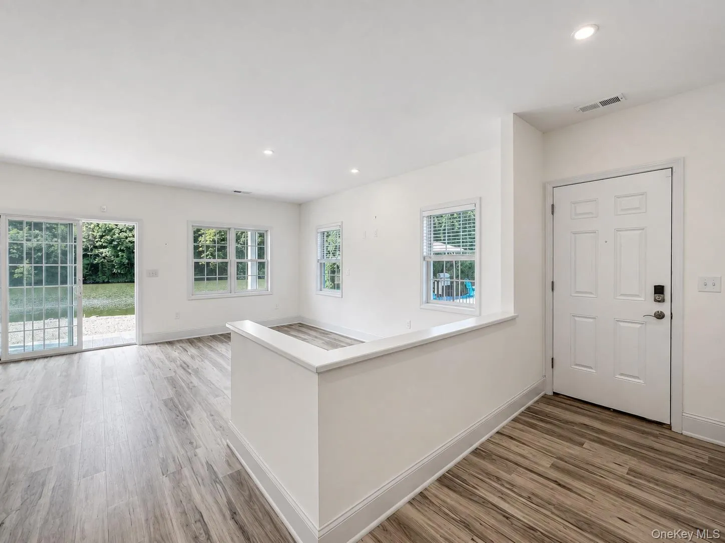 25 Marina Drive, Catskill, NY, 3 Bedrooms Bedrooms, 11 Rooms Rooms,3 BathroomsBathrooms,Residential,For Rent,Marina,0,1043801 25 Marina Drive, Catskill, NY, 3 Bedrooms Bedrooms, 11 Rooms Rooms,3 BathroomsBathrooms,Residential,For Rent,Marina,0,1043801
