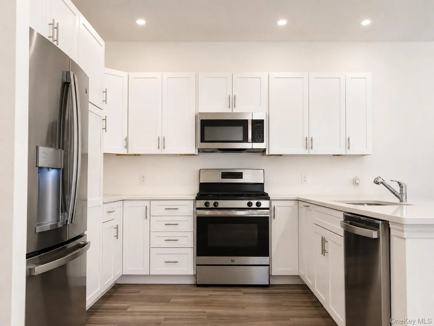 25 Marina Drive, Catskill, NY, 3 Bedrooms Bedrooms, 11 Rooms Rooms,3 BathroomsBathrooms,Residential,For Rent,Marina,0,1043801 25 Marina Drive, Catskill, NY, 3 Bedrooms Bedrooms, 11 Rooms Rooms,3 BathroomsBathrooms,Residential,For Rent,Marina,0,1043801