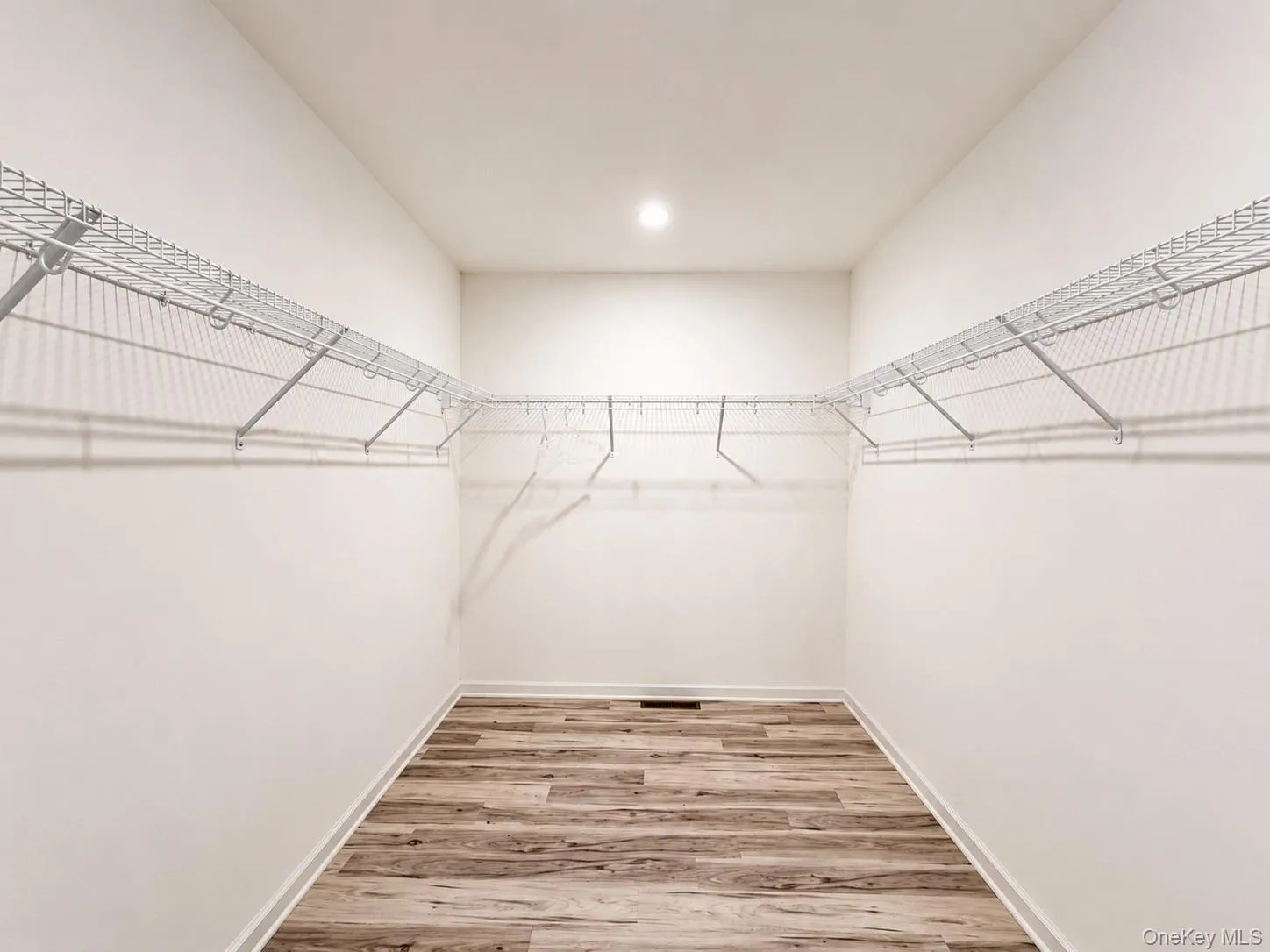 25 Marina Drive, Catskill, NY, 3 Bedrooms Bedrooms, 11 Rooms Rooms,3 BathroomsBathrooms,Residential,For Rent,Marina,0,1043801 25 Marina Drive, Catskill, NY, 3 Bedrooms Bedrooms, 11 Rooms Rooms,3 BathroomsBathrooms,Residential,For Rent,Marina,0,1043801