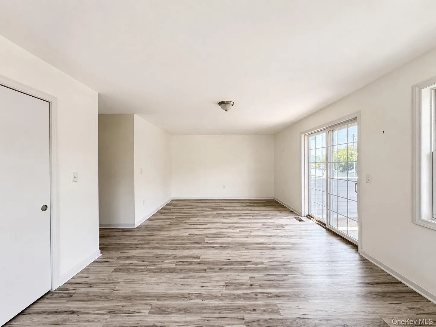 25 Marina Drive, Catskill, NY, 3 Bedrooms Bedrooms, 11 Rooms Rooms,3 BathroomsBathrooms,Residential,For Rent,Marina,0,1043801 25 Marina Drive, Catskill, NY, 3 Bedrooms Bedrooms, 11 Rooms Rooms,3 BathroomsBathrooms,Residential,For Rent,Marina,0,1043801